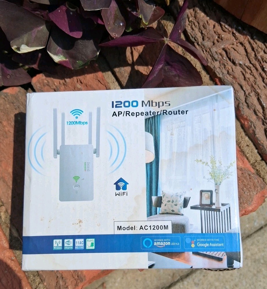 1200Mbps AP Repeater Router WiFi Extender Booster Wall Outlet / Ethernet Cord 