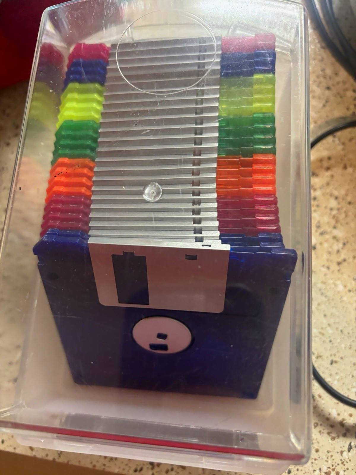 3.5" Floppy Disk Lot in Plastic Storage Case / Case Packaging (25) (multicolor)
