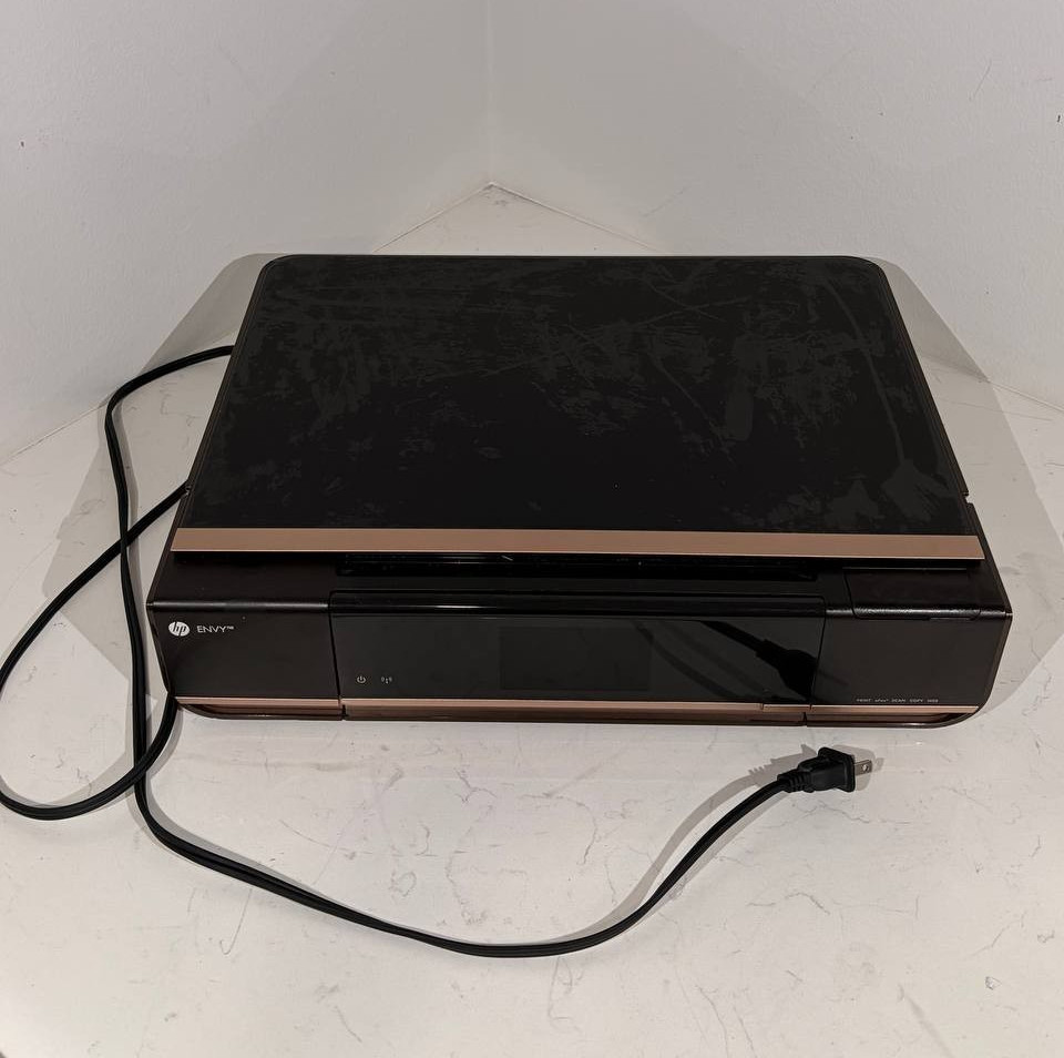 HP Envy 110 E-All-in-One Printer D411 - Perfect working - Good shape - Need inks