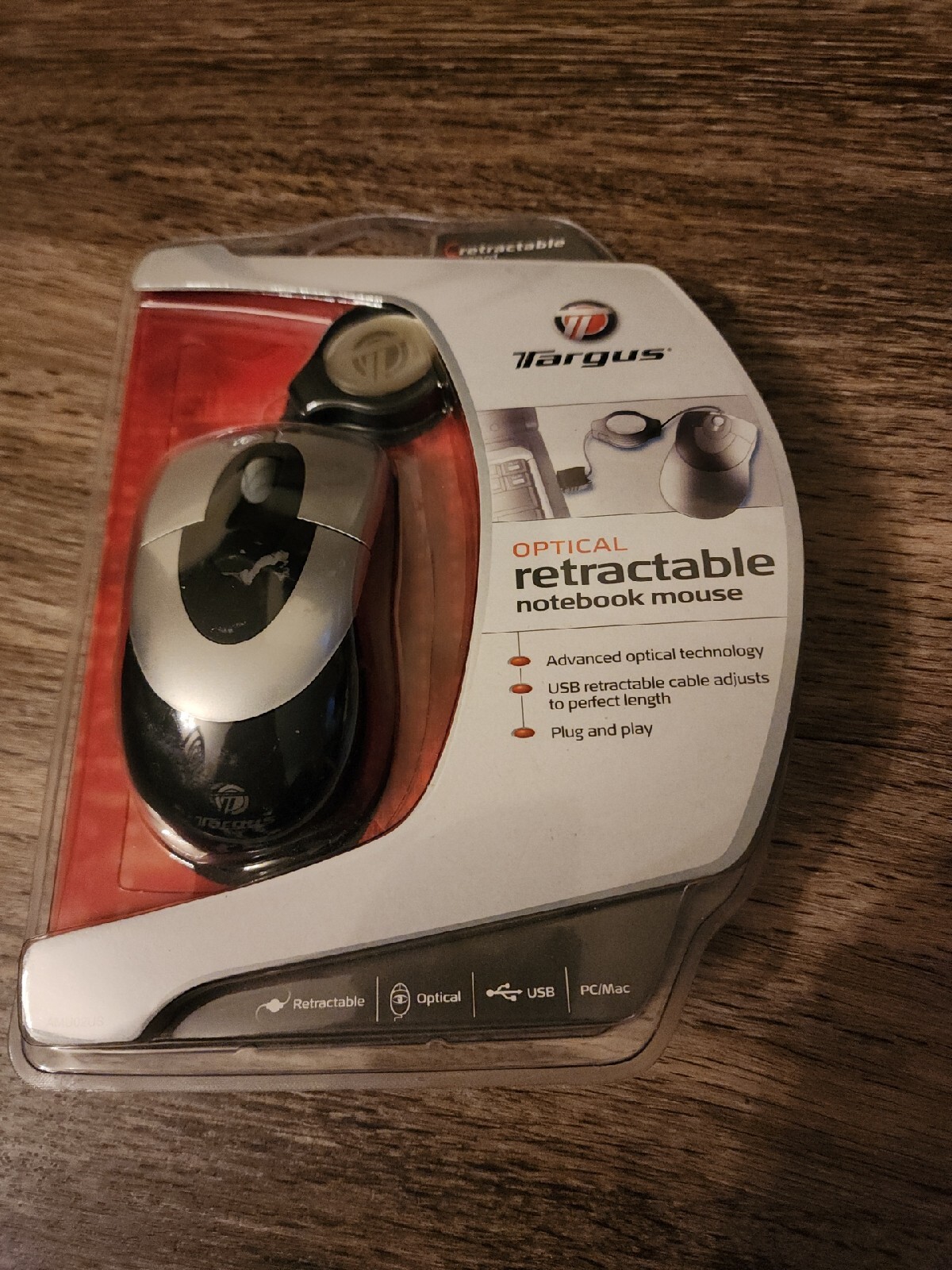 Targus Notebook Optical Mouse Retractable USB cable adjusts to perfect length 