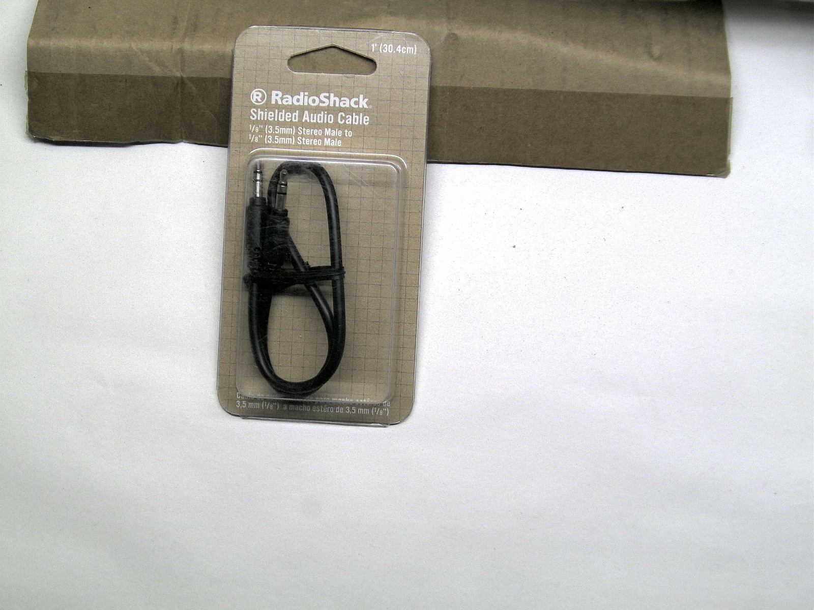 RadioShack 1-Foot 1/8" (3.5mm) Shielded Audio Cable (Black)