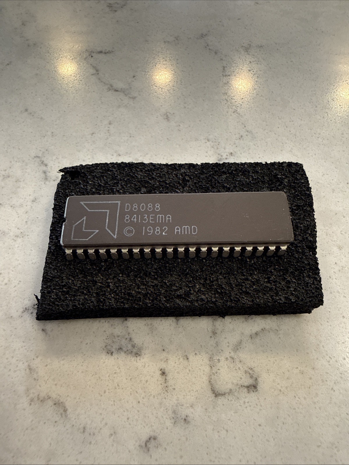 D8088 AMD CPU Microprocessor 8 Bit HMOS 5MHz  -- Tested
