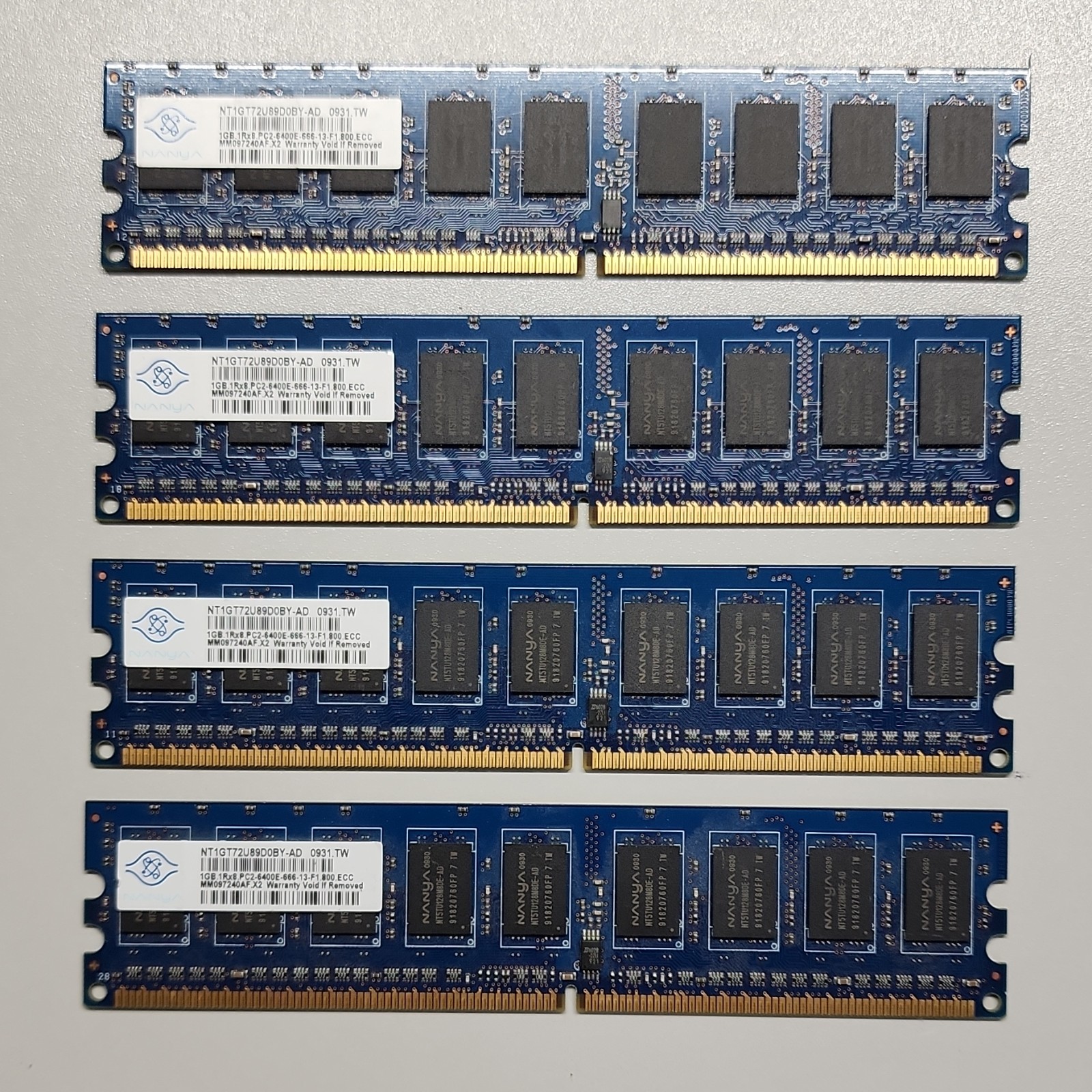 Nanya 4GB DDR2 PC2-6400 DIMM 240-Pin ECC RAM NT1GT72U8B0BY-AD