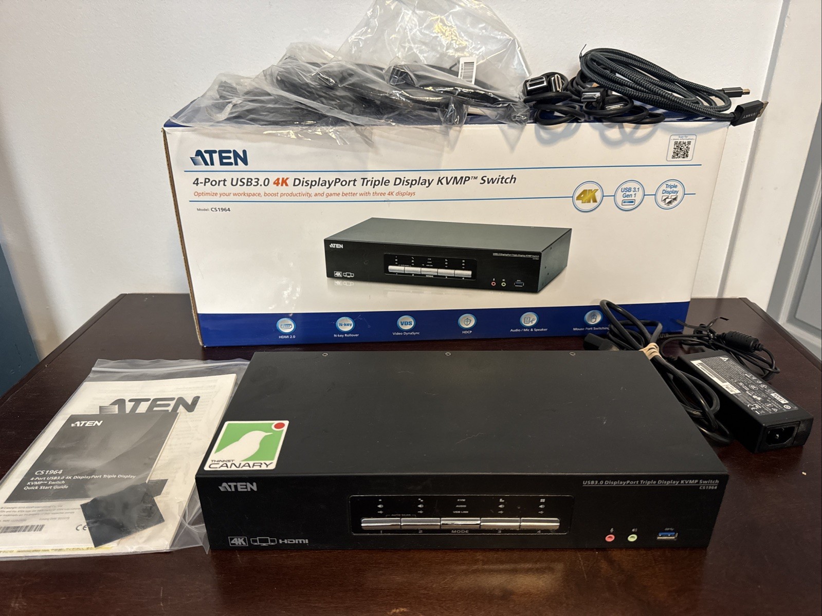 ATEN CS1964 4-Port USB3.0 4K DisplayPort Triple Display KVMP Switch Box & Cables