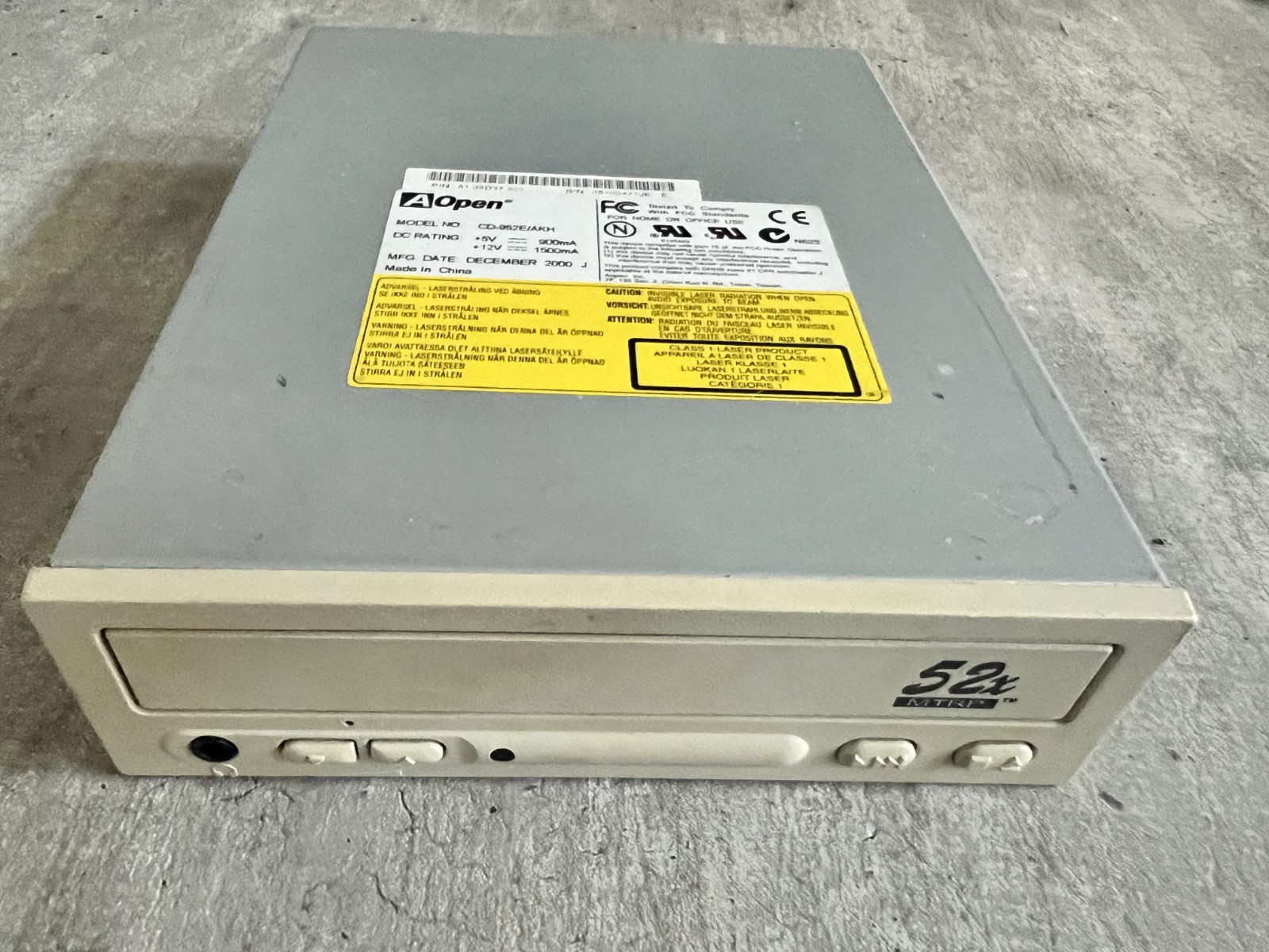 AOPEN IDE Internal 52X CD-ROM Drive - Beige - CD-952E/AKH