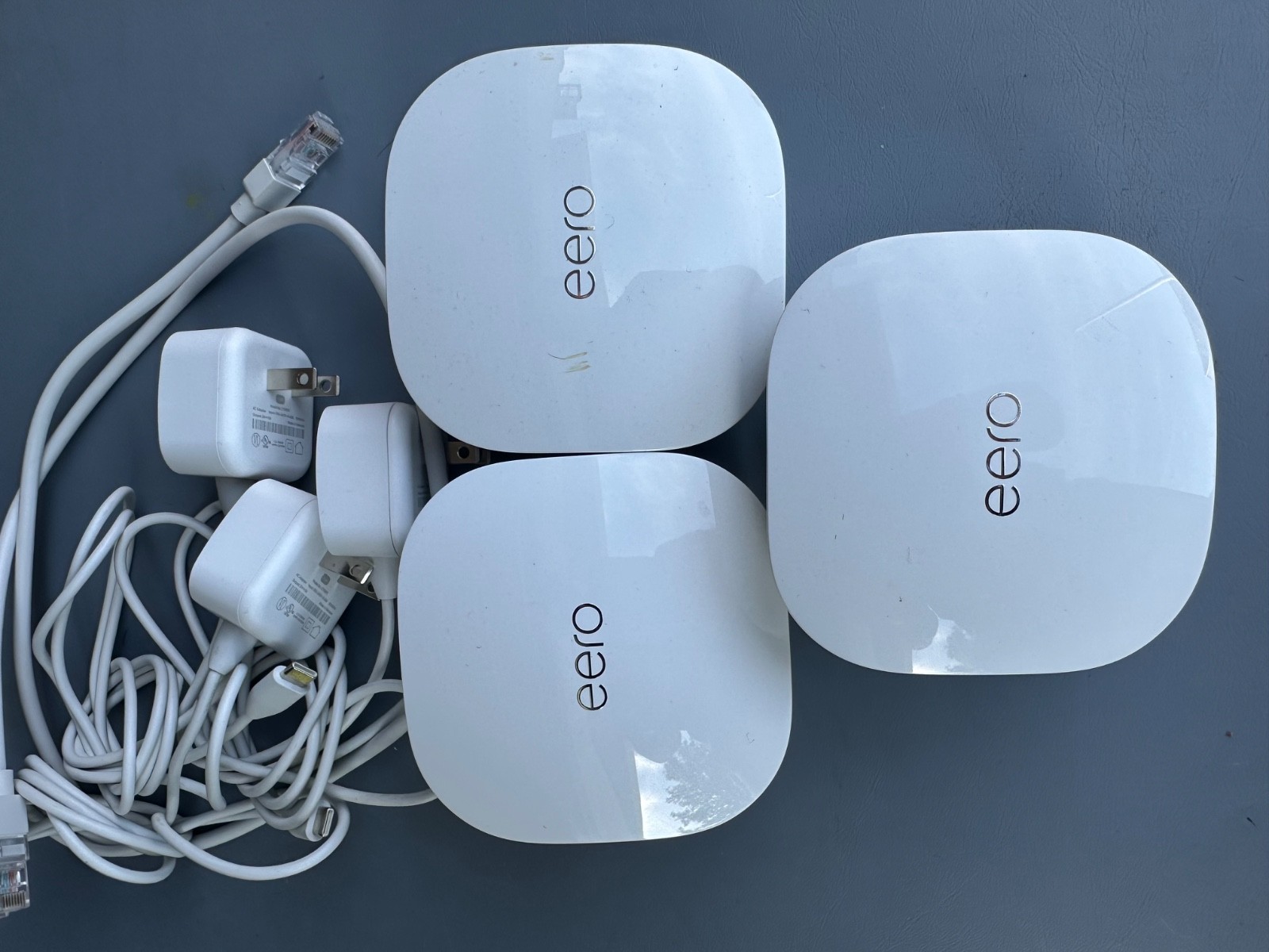 3x eero J010001 Mesh WiFi Routers 2nd Gen + Power Adapters & Ethernet Cable