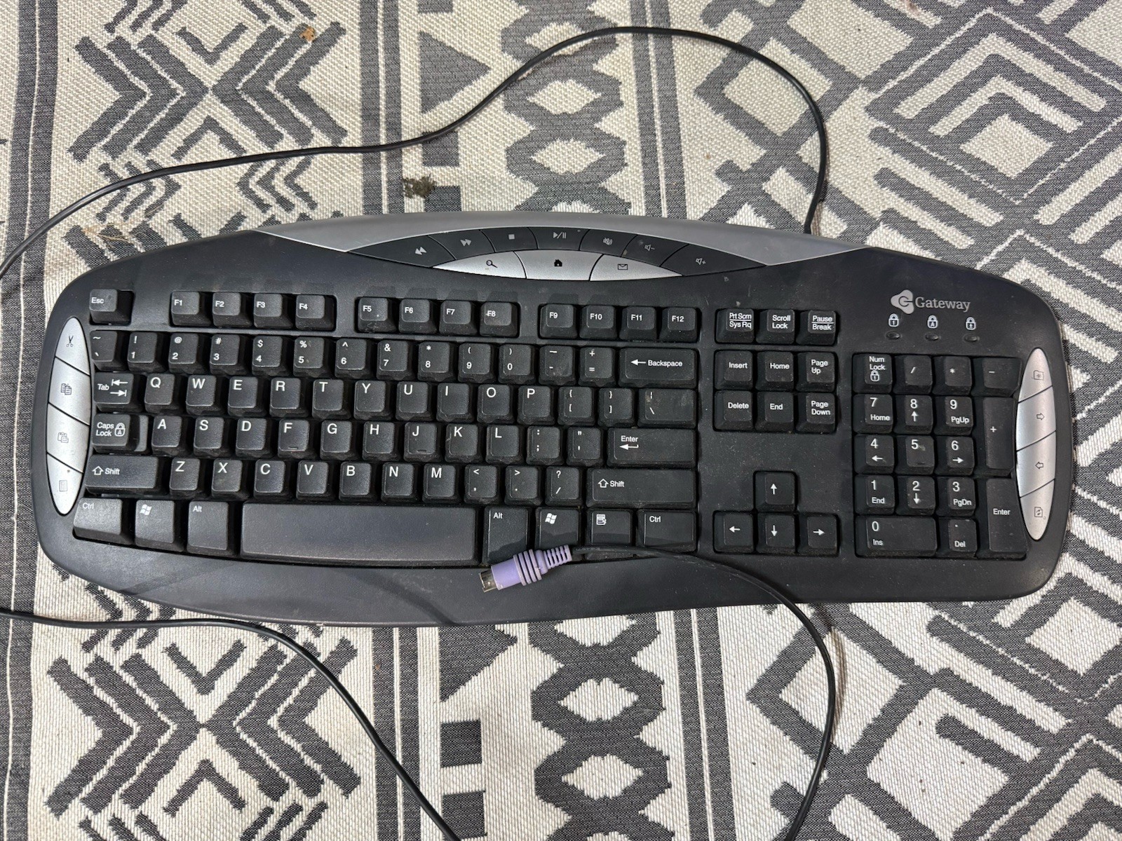 Gateway KB-0401 Wired USB Multimedia Keyboard QWERTY English Black/Silver