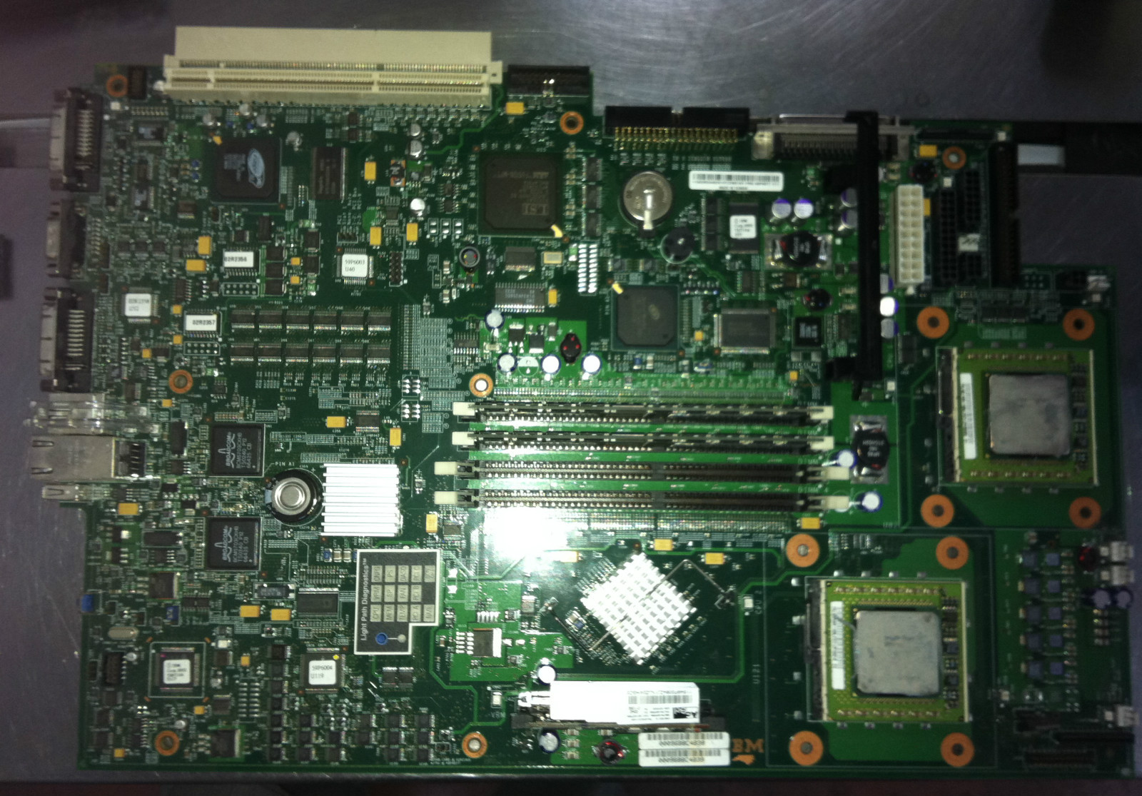 IBM x335 System Board FRU 48P9077 w/2x512MB & 2x SL5Z9 Xeon 2.0GHz CPU 38L4737