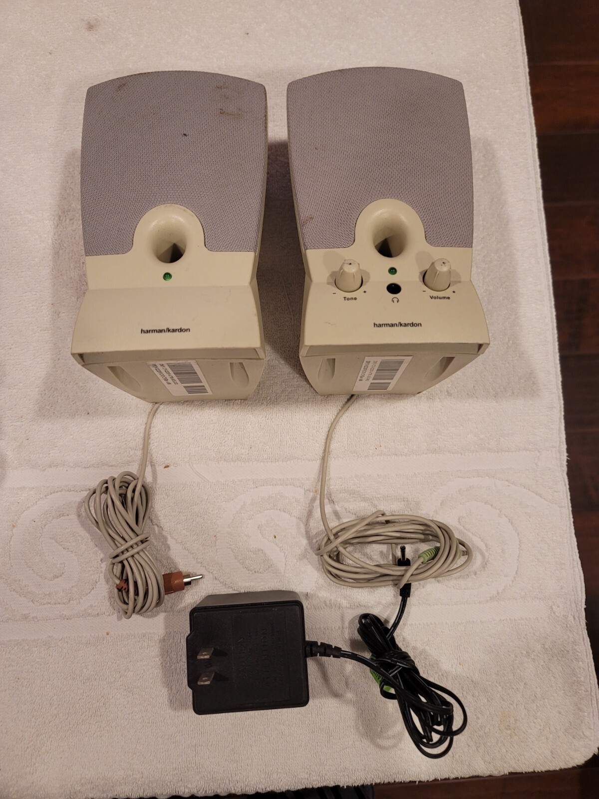 Harman/Kardon 2320V Multimedia Computer Speakers Tested