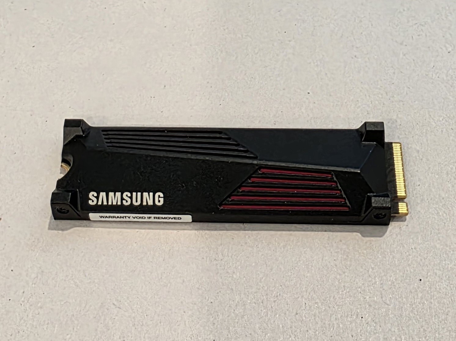 Samsung 990 PRO 4TB PCIe 4.0 NVMe M.2 SSD with Heatsink - Black (MZ-V9P4T0)
