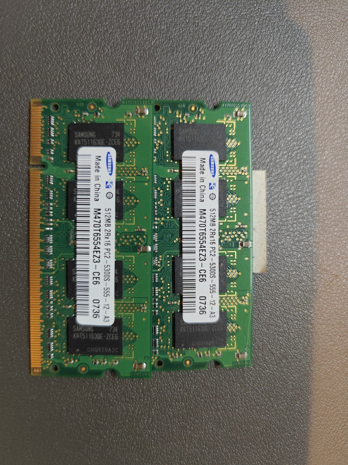 Samsung PC5400 512 MB SO-DIMM 667 MHz DDR2 Memory (M470T6554CZ3-CE6)