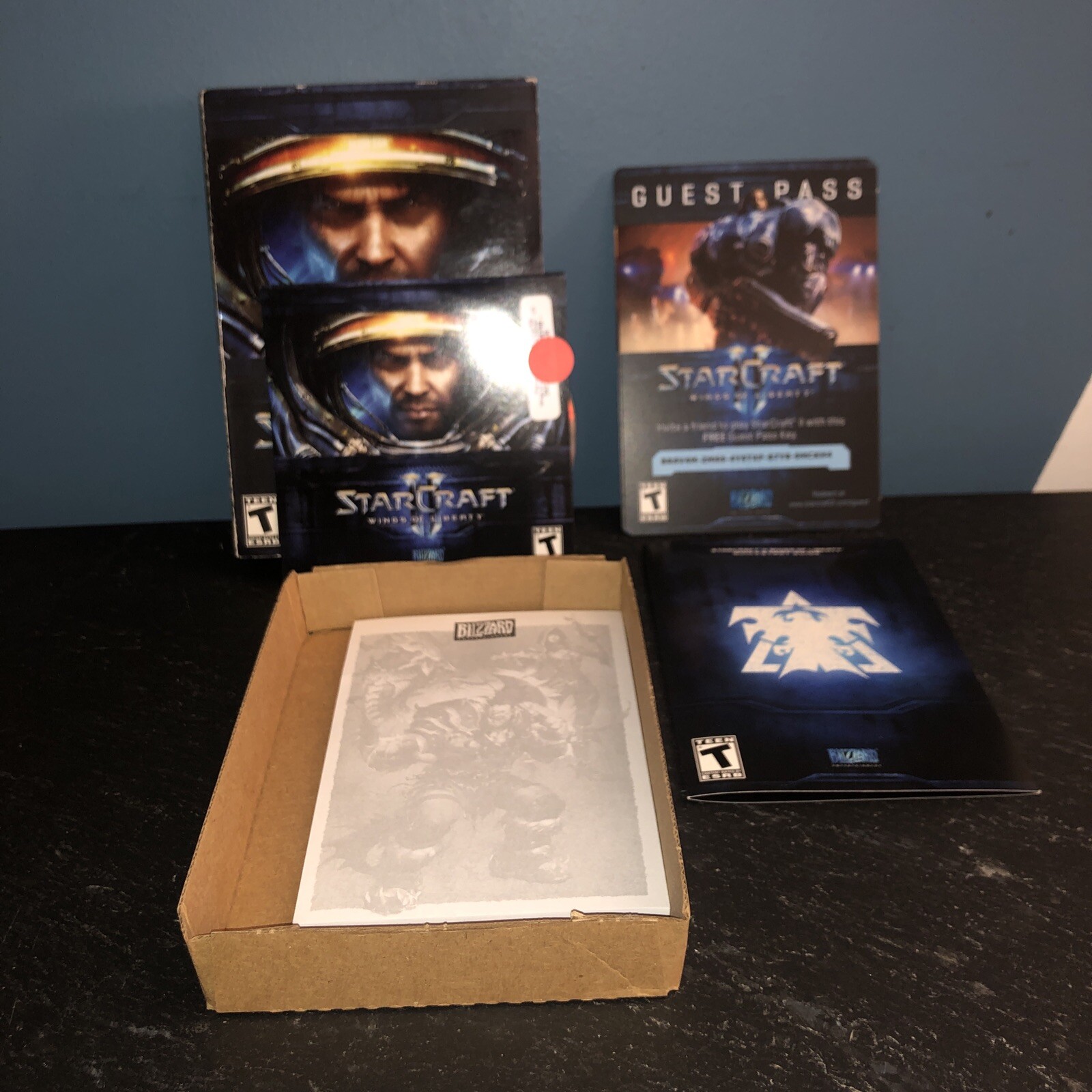 Starcraft 2 II : Wings of Liberty (Windows PC, Mac, 2010) Complete in Box