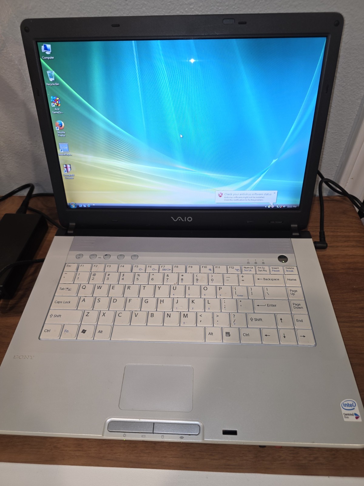 Sony Vaio 15.4" VGN-FE590P 2GB RAM, 500GB Vista OS built for Stronghold Crusader
