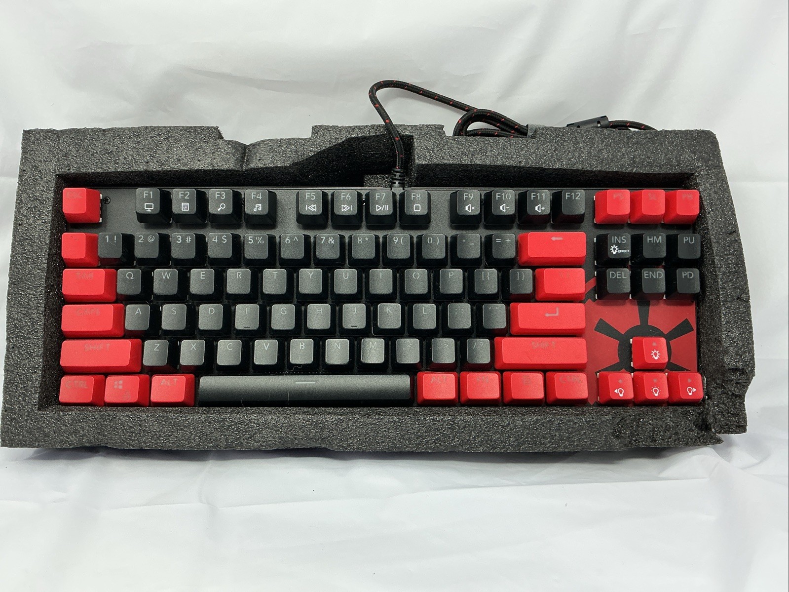 GEEKNET Star Wars Darth Vader RGB Wired Gaming Keyboard Disney New See Desc