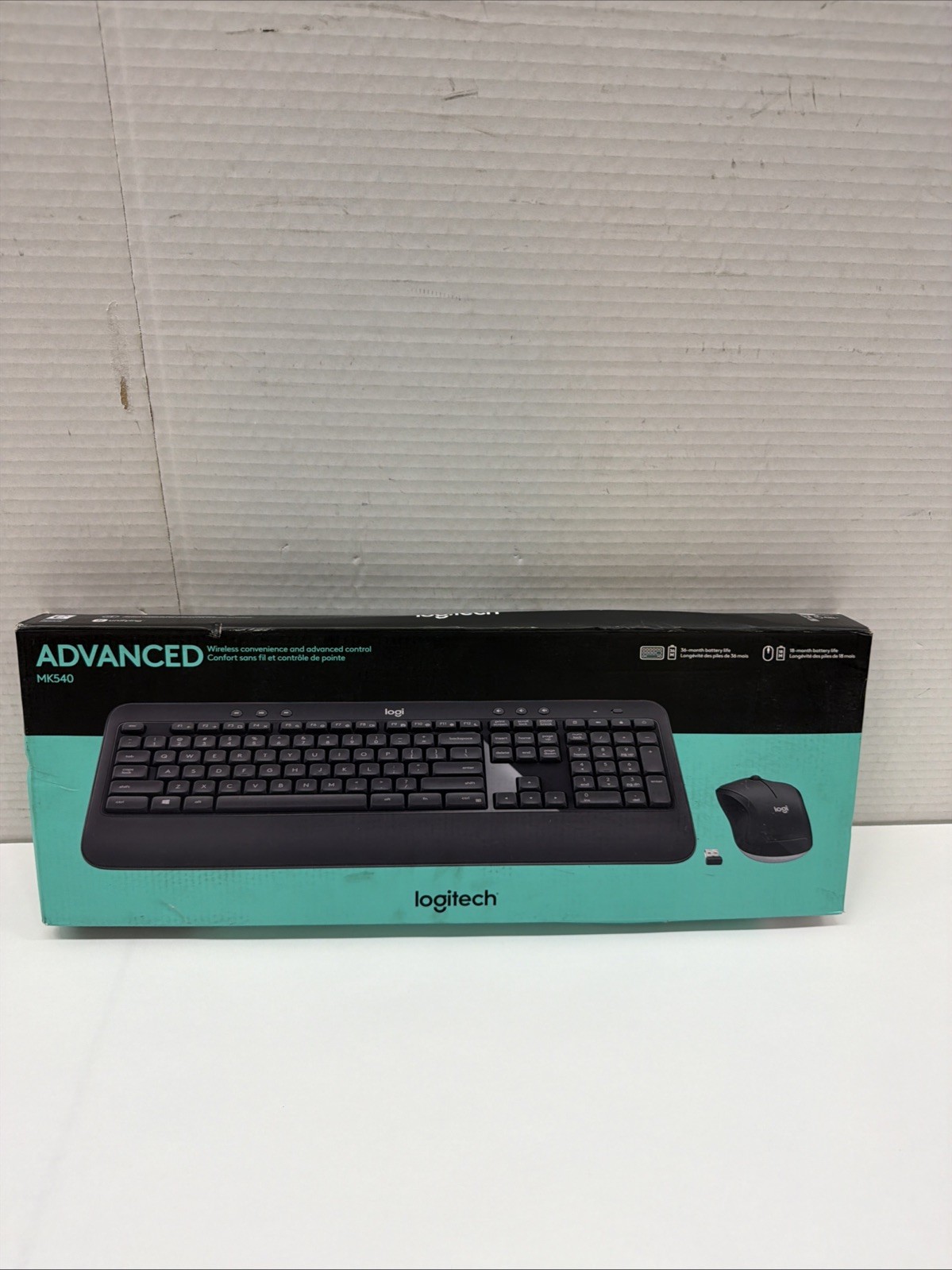 Logitech MK540 (920-008671) Wireless Keyboard and Mouse Combo