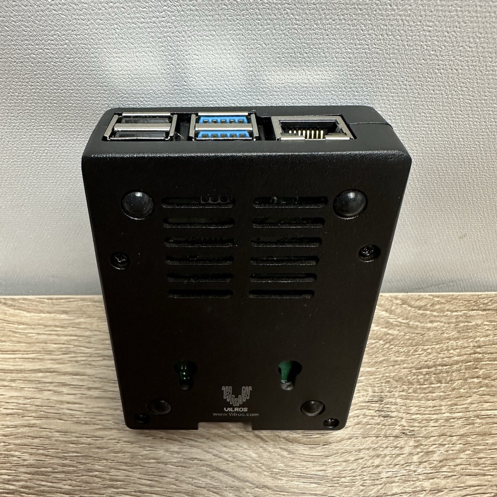 Raspberry Pi 4 Model B 8GB RAM Bundle w/ Velros Heavy Duty Case, PoE & Heatsinks