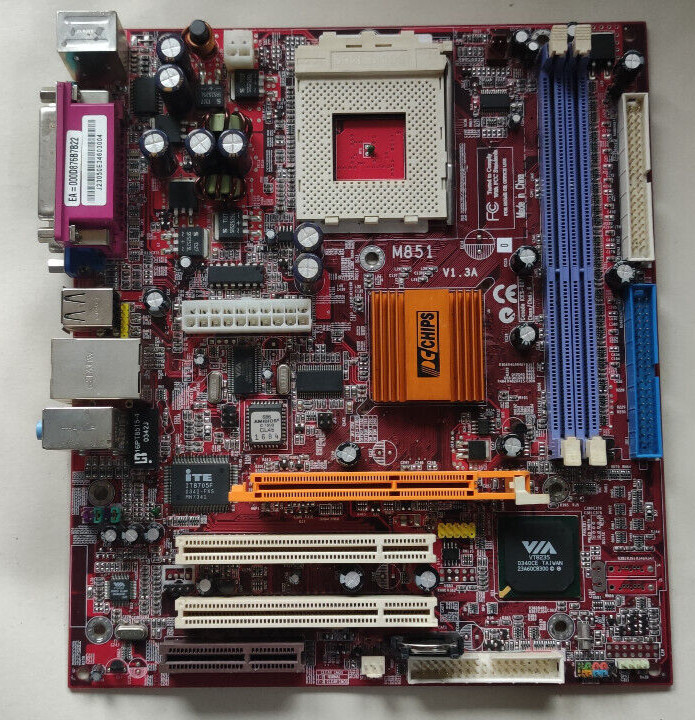 PC chips M851 V1.3A, 462/A, VIA KM400 / VT8235, DDR 333, AGP 8x, USB, LAN, mATX