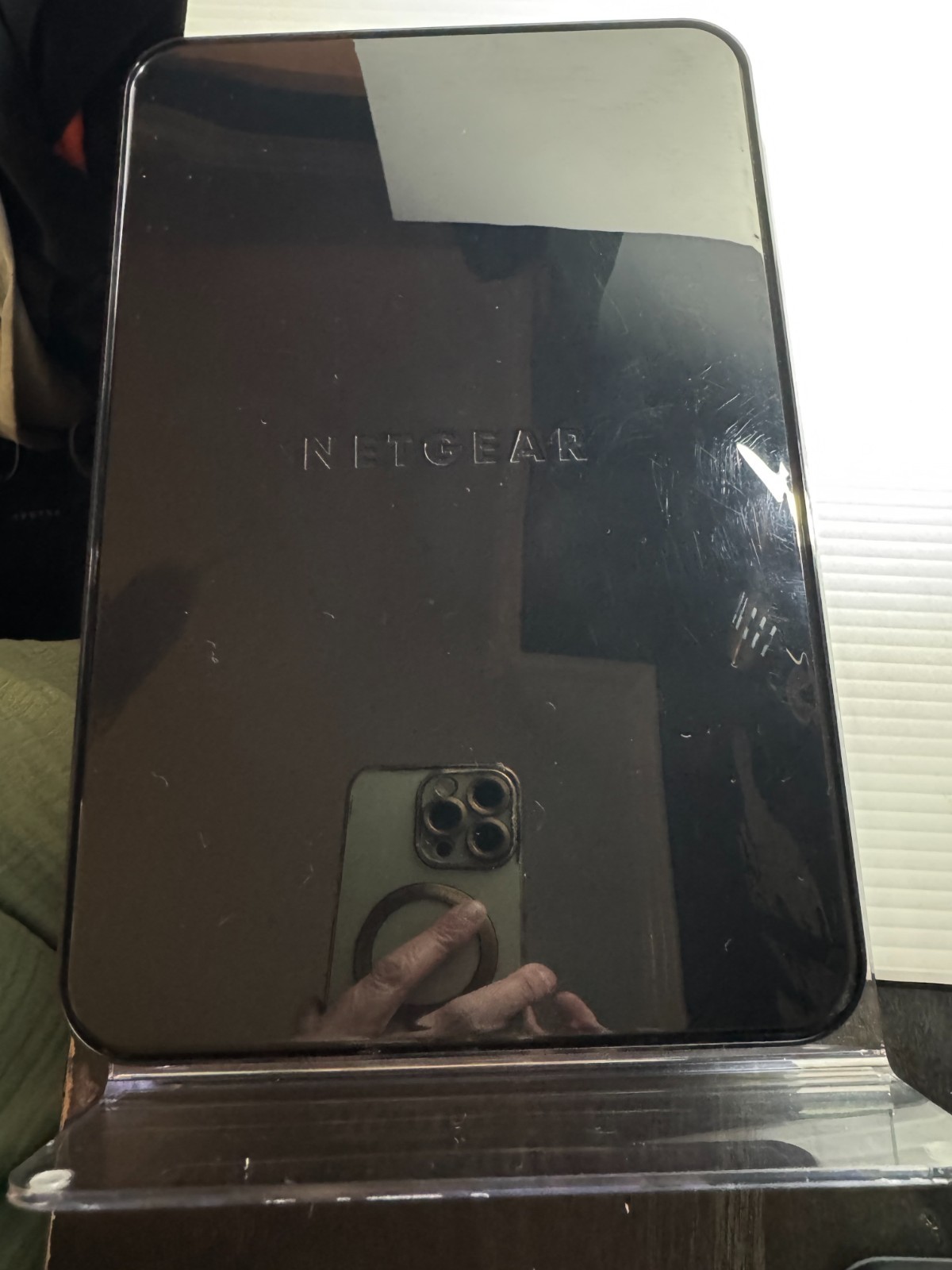 NETGEAR N900 Wireless Dual Band 4-Port Gigabit Router WNDR4500v2- Works