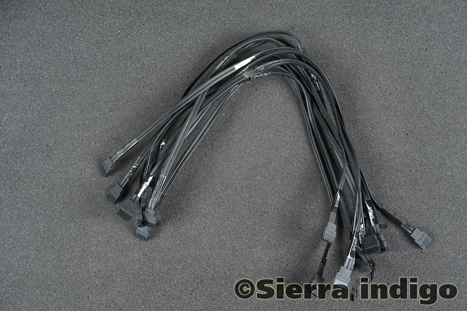 Job Lot of 10 x Black Standard PC SATA Drive Cables 45cm Long Straight-Straight