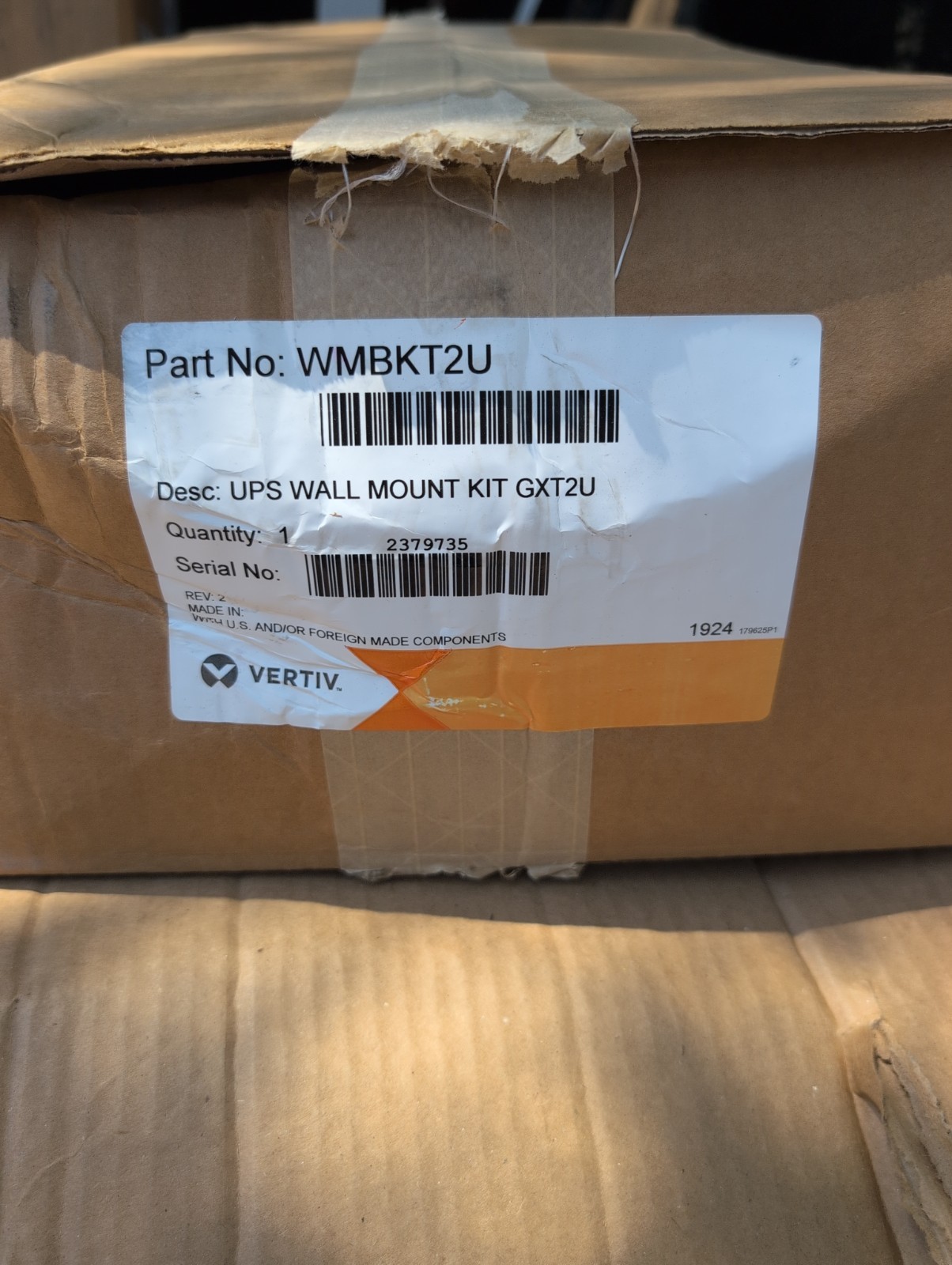 Vertiv - WMBKT2U - Vertiv Liebert UPS Wall Mount Kit GXT 2U (WMBKT2U)