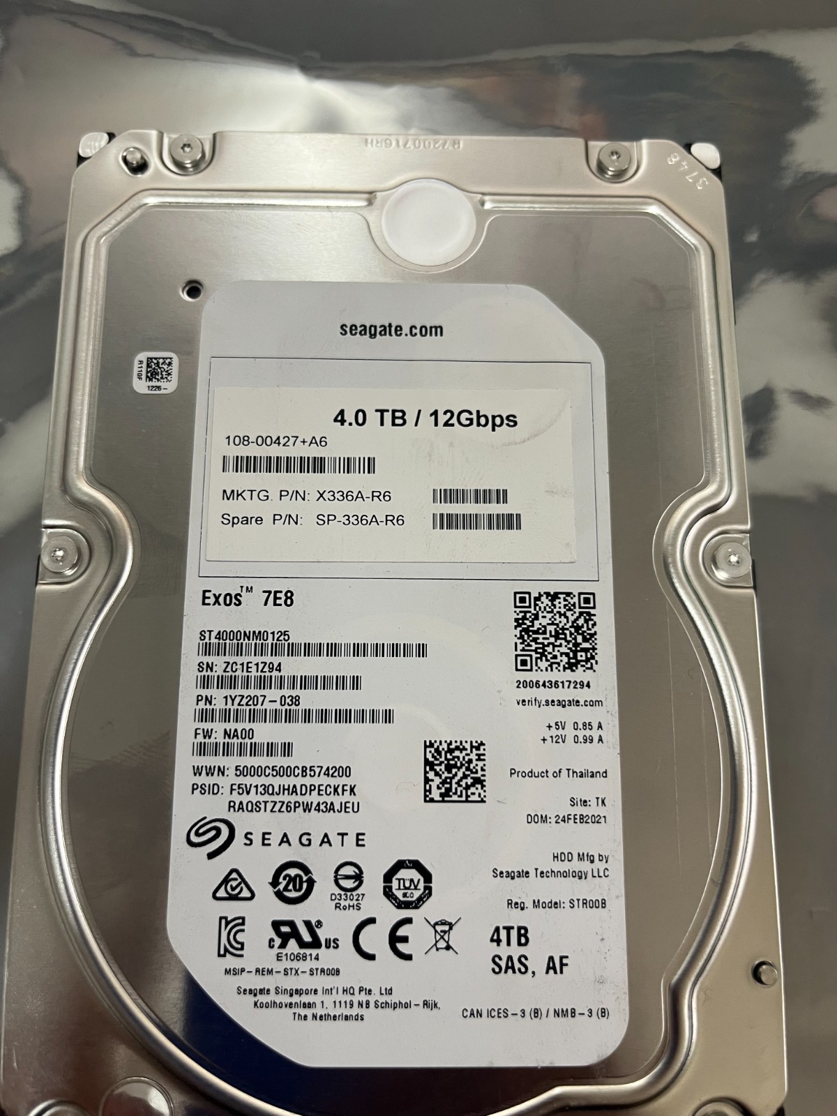 NetApp 4TB 12Gbs 3.5" SAS Hard Drive 108-00427 SP-336A-R6 108-00427+A6 ( USED )