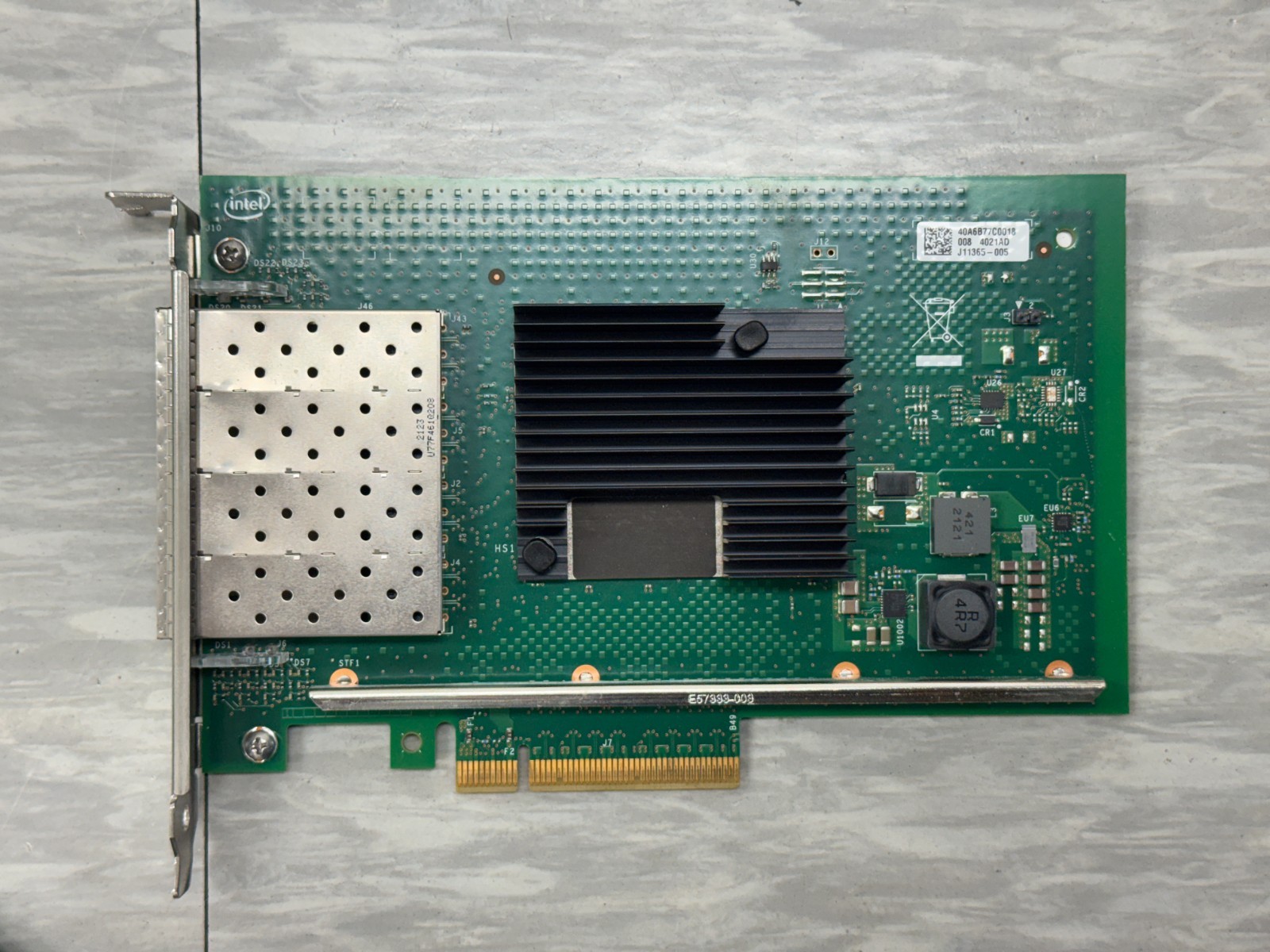 Intel X710-DA4 X710DA4FH Quad Port 10GbE SFP+ PCIe x8 NIC Full Height Genuine