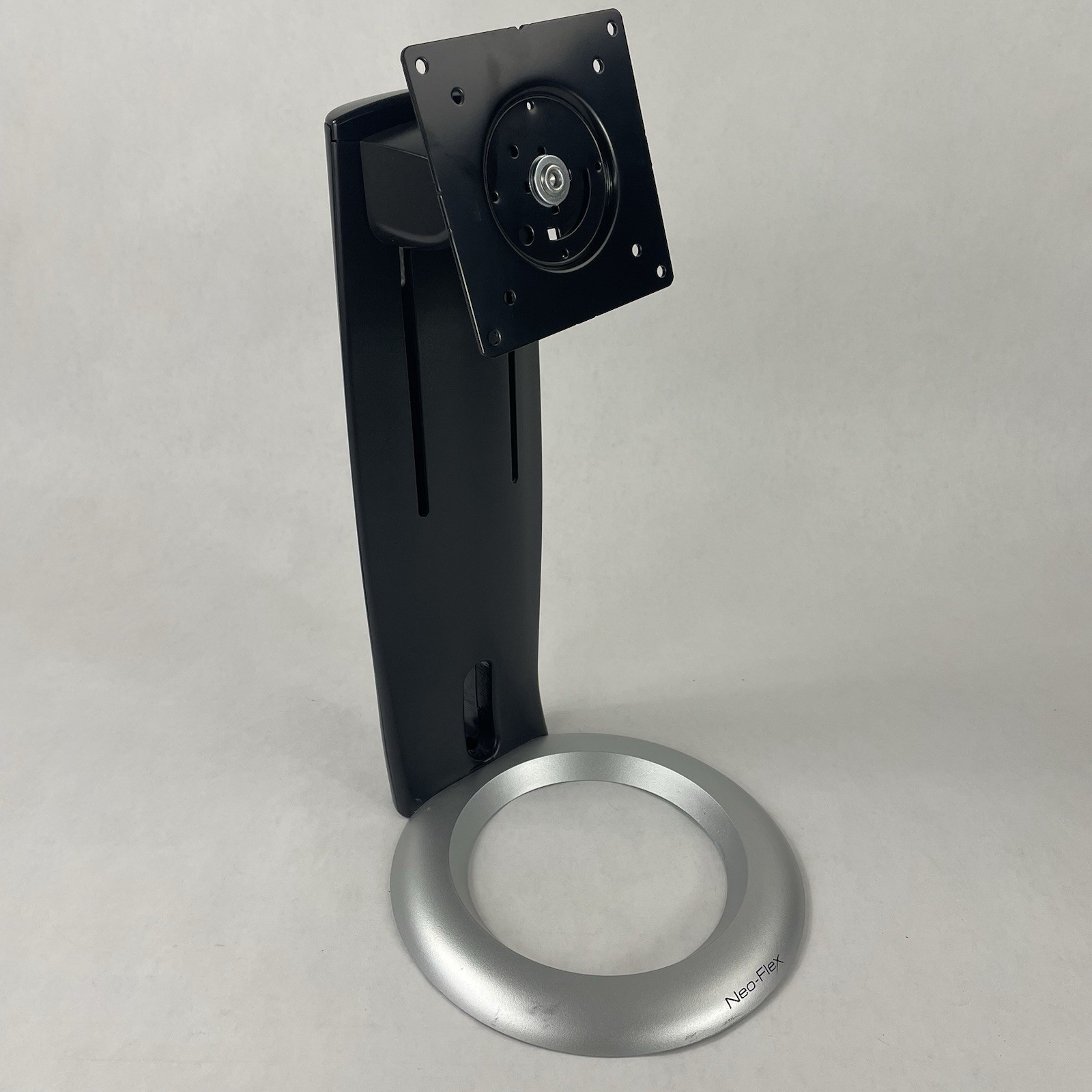 Ergotron 33-310-060 NeoFlex LCD Stand