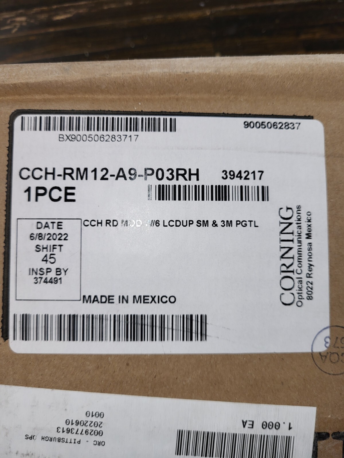 *New Corning CCH-CP12-A9-P03RH Panel Pigtail LC SM Duplex 12 Fiber OS2 3 Meters