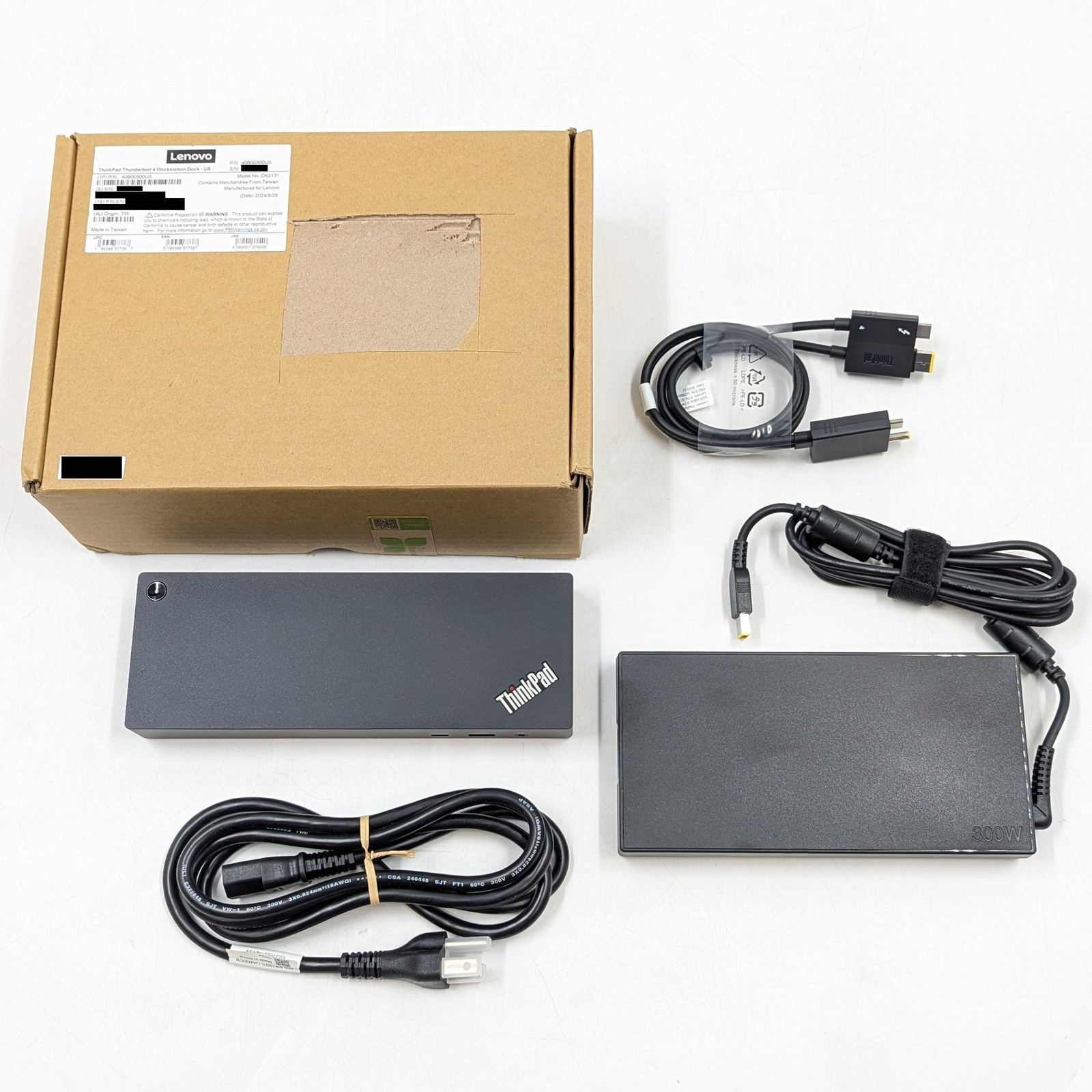 Lenovo ThinkPad Thunderbolt 4 Workstation Dock (40B00300US) Black & Red