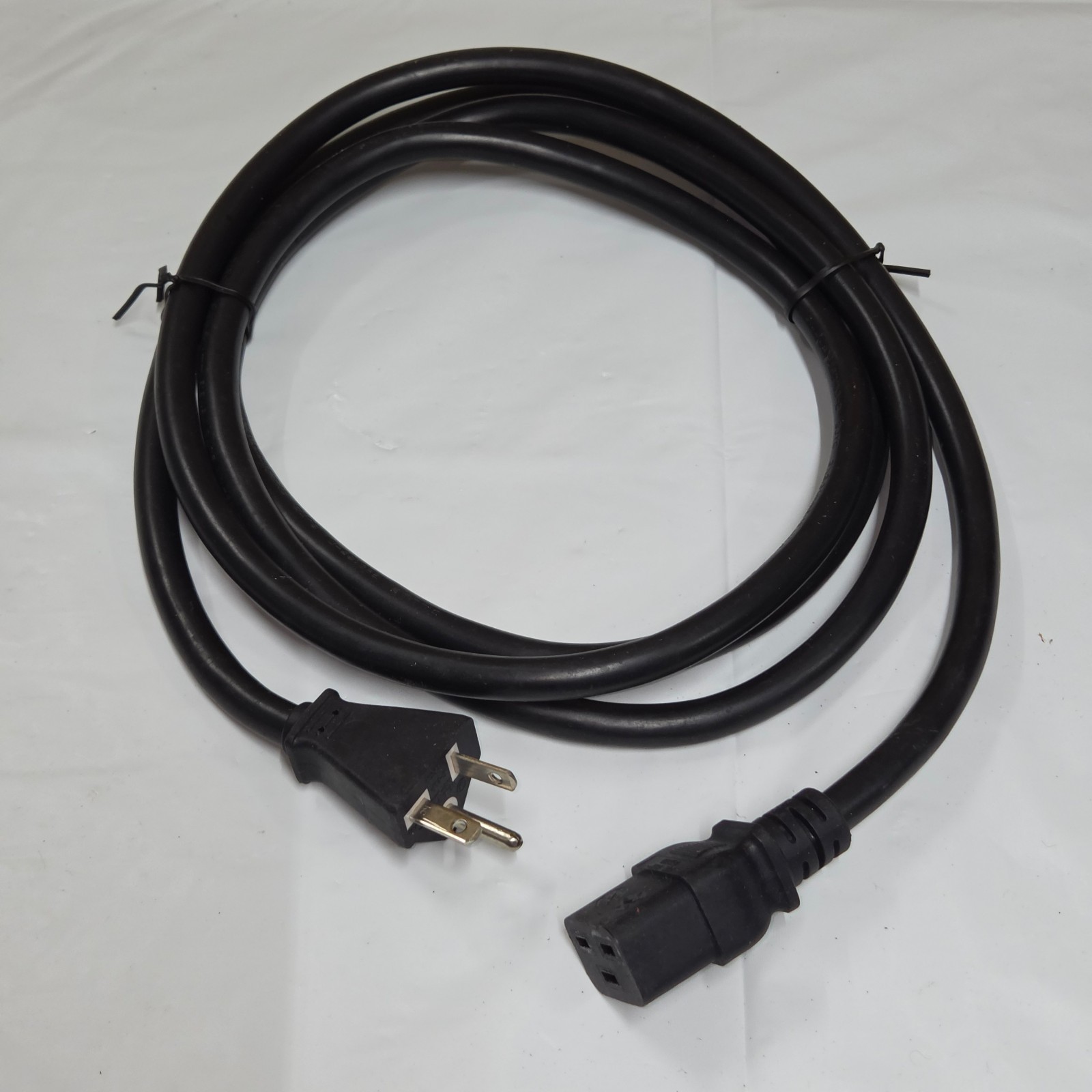 8FT Heavy Duty 12AWG NEMA 5-15P to IEC C13 AC Power Cord 3-Prong Black