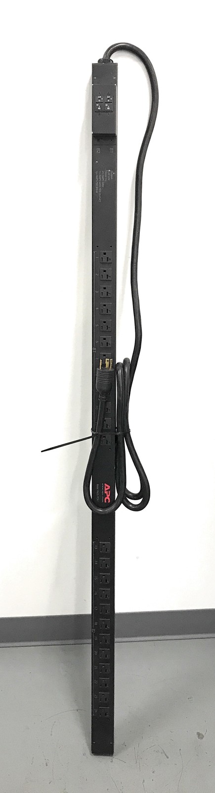APC AP7532 Basic Zero U Rack 24-Outlet Power Distribution Unit PDU 30A 128V