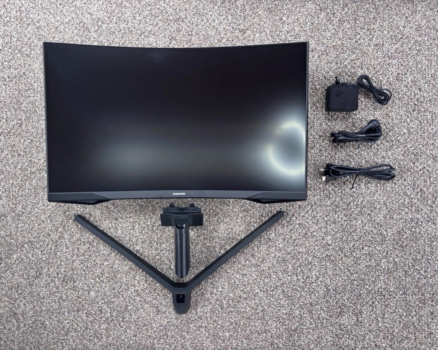 Samsung Odyssey G5 27" Curved LCD Gaming Monitor QHD 165Hz 1ms Black
