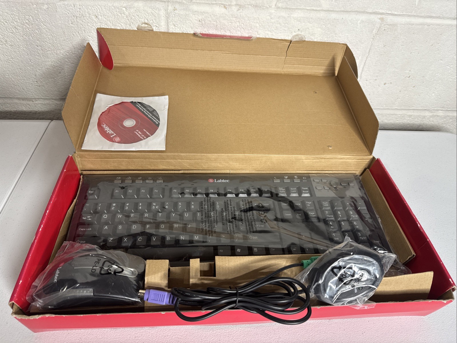 LABTEC Media Wireless Desktop Keyboard Mouse Combo 867574-0403 NOB 2006 READ