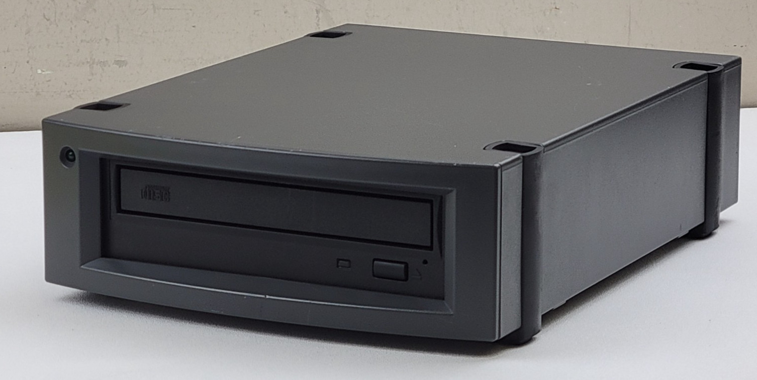 SGI Silicon Graphics CMN020 External SCSI DVD-ROM 10X Drive - **UNTESTED**