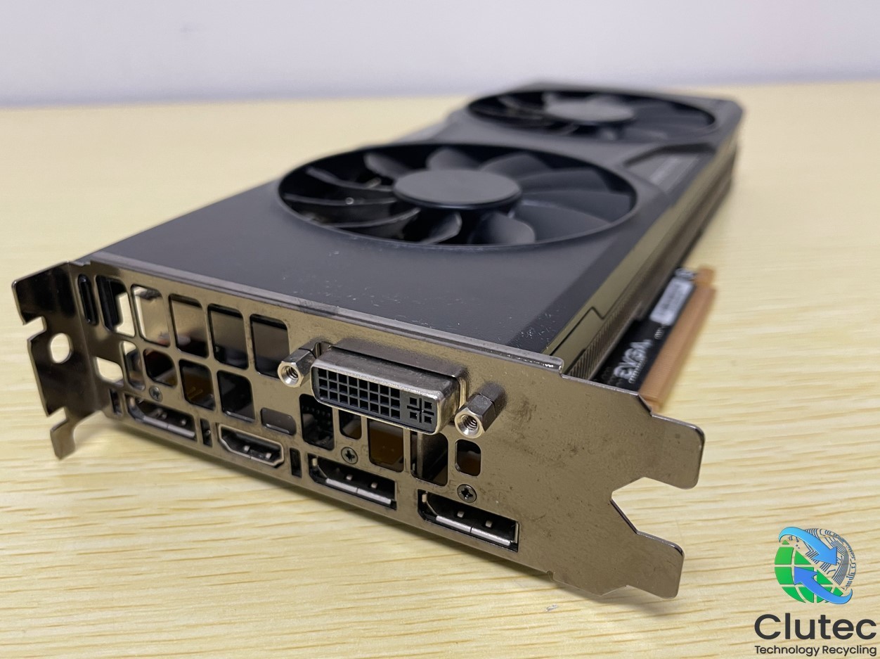 EVGA GeForce GTX 950 SSC PCI-E Triple DisplayPort/HDMI/DVI Graphic Card 02G-P4