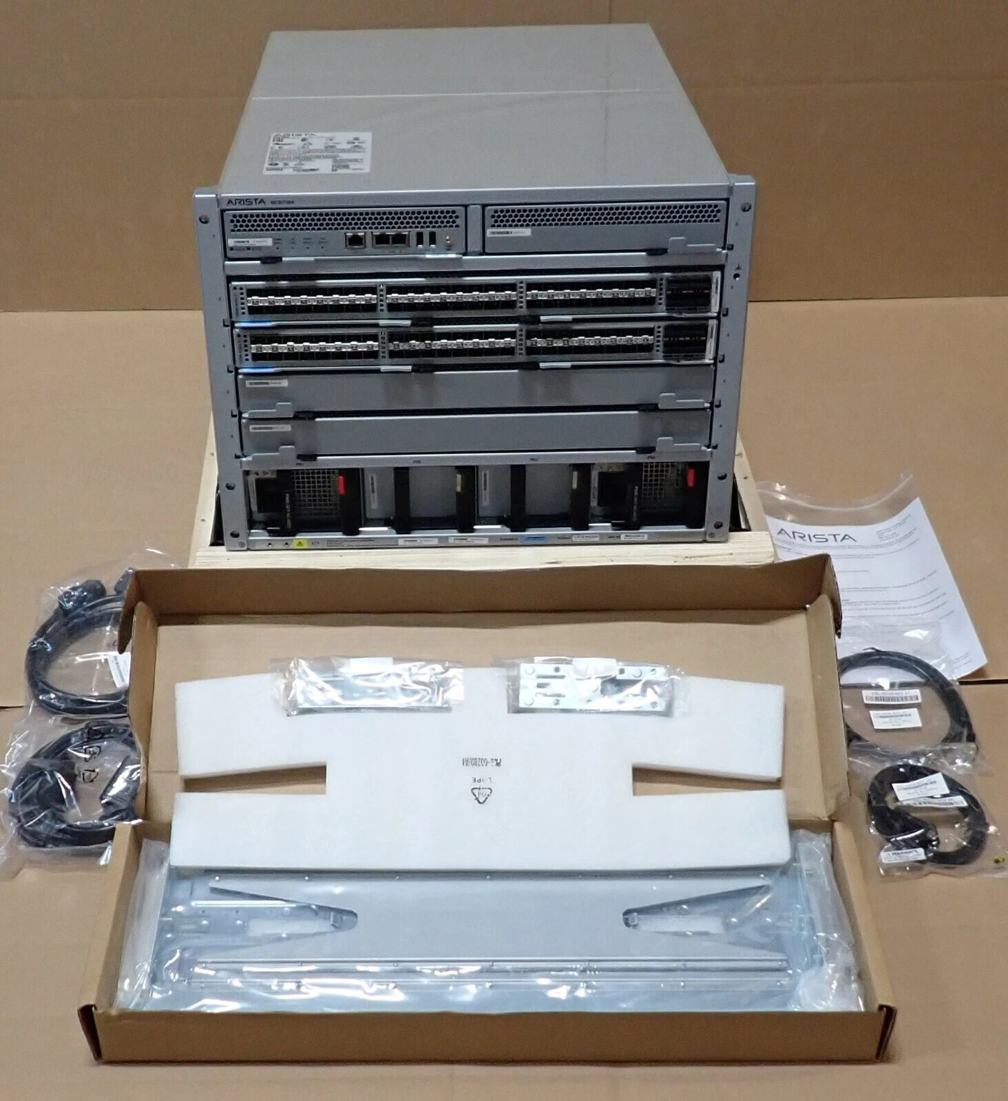 NEW Arista DCS-7304 4-Slot Switch Chassis 2x 7300X-64S-LC 1x EM-7300-SUP 2x PSU