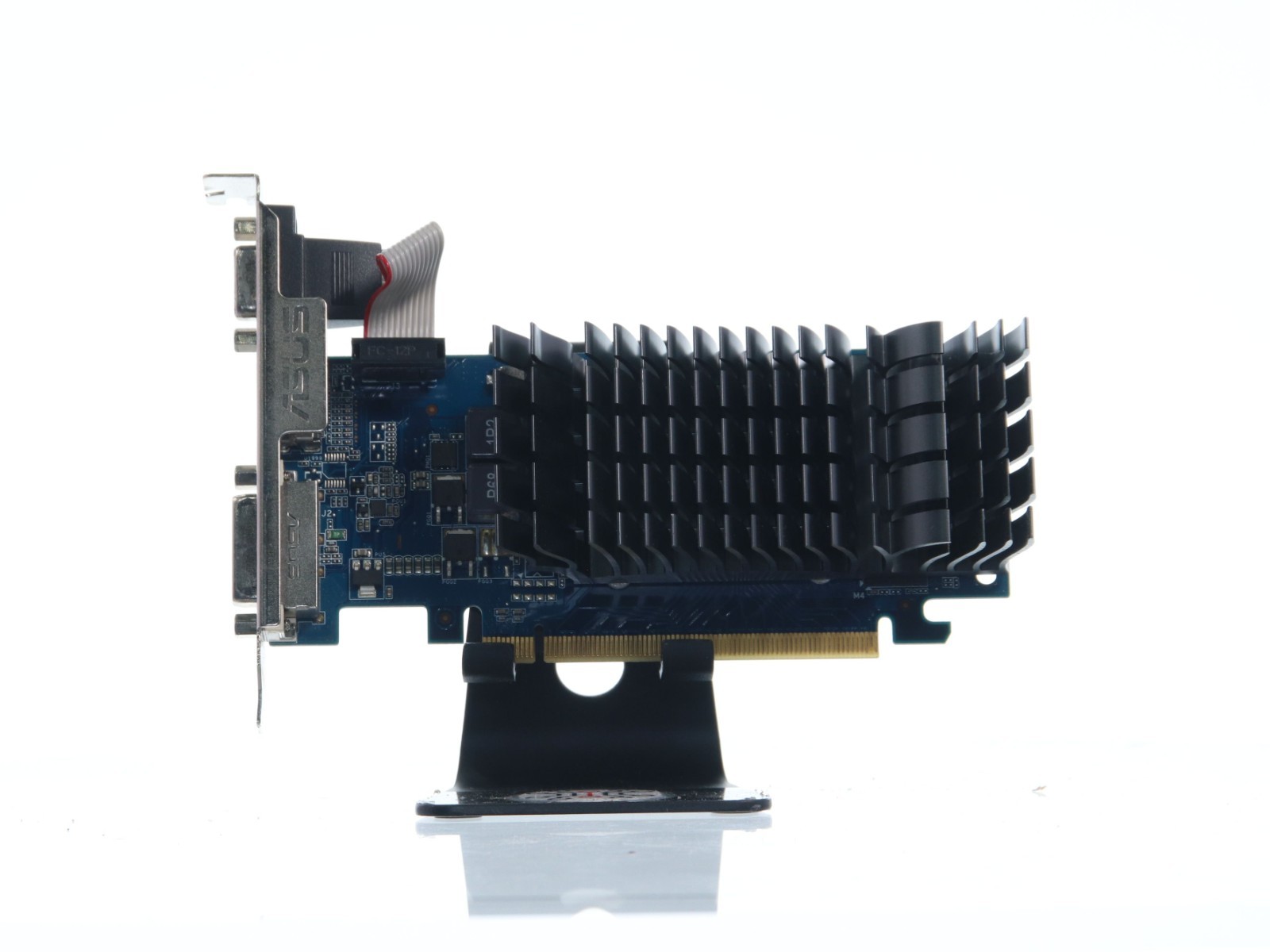 ASUS NVIDIA GeForce 210 (EN210 SILENT/DI/1GD3/V2(LP) 1GB DR3 SDRAM
