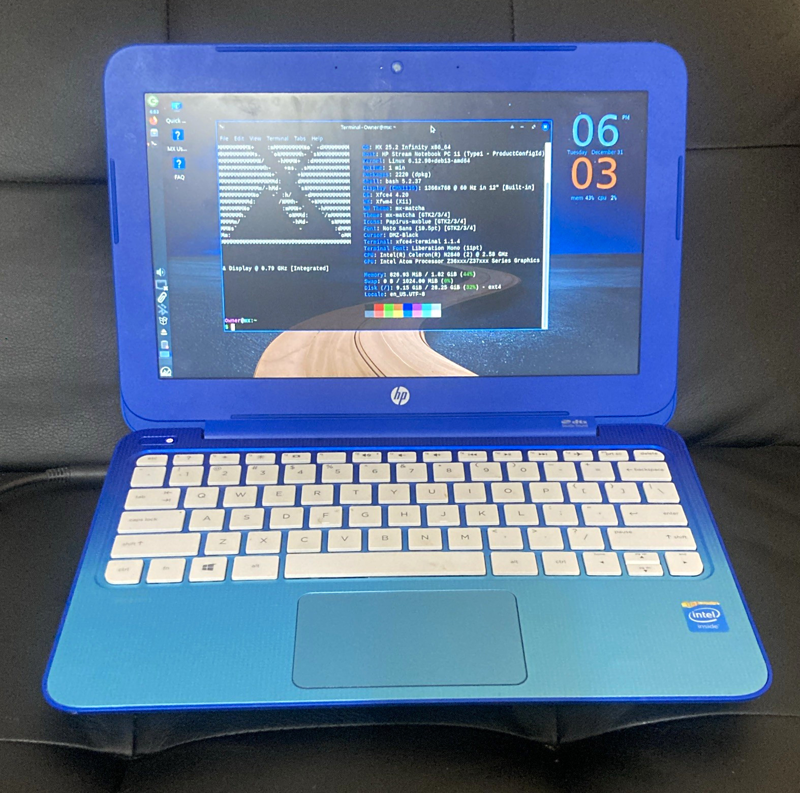 HP Stream 11-d010wm 11.6" Blue Celeron N2840 2GB 32GB eMMC (NO BATT OR CHARGER)