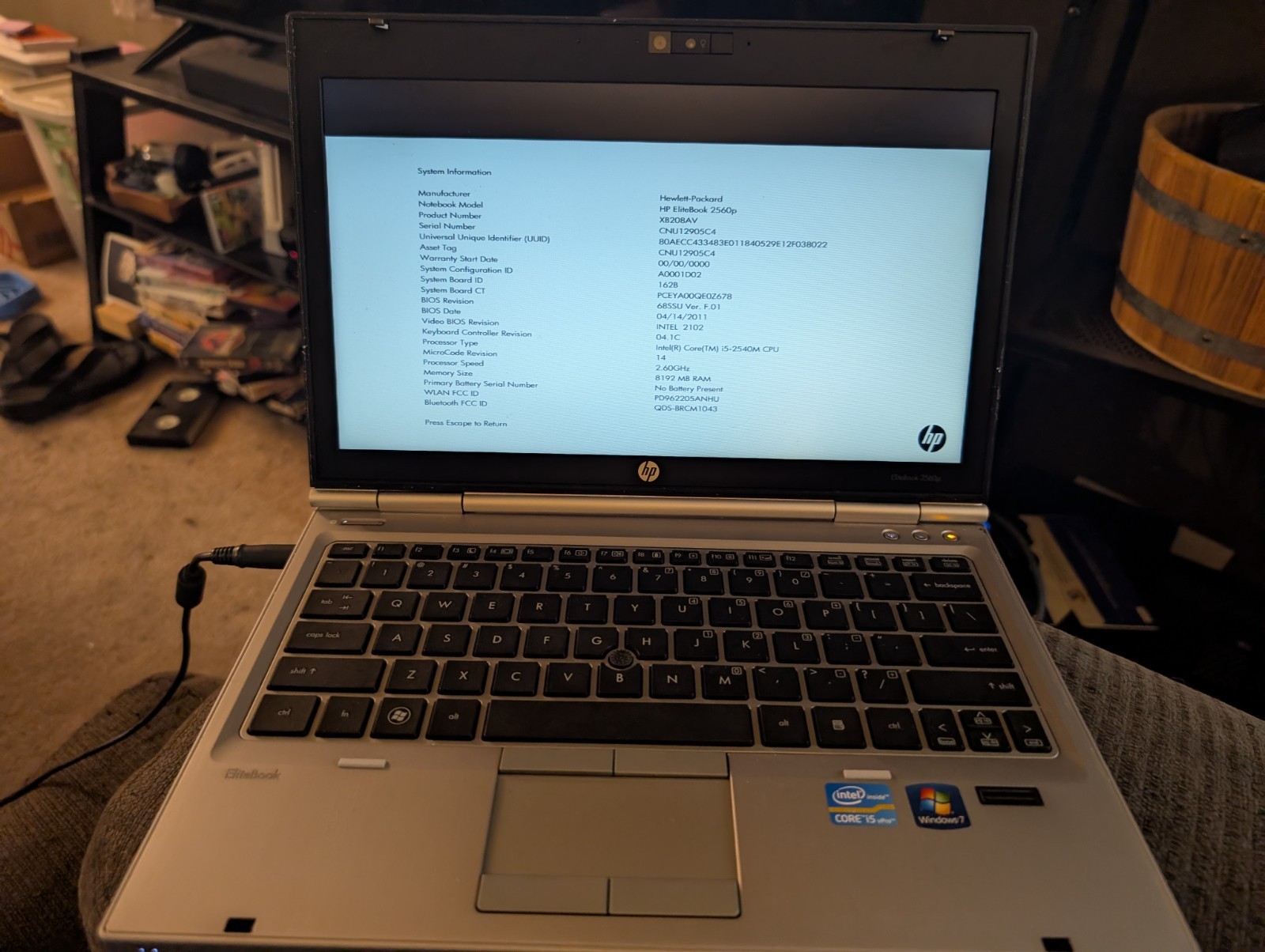 HP ELITEBOOK 2560P - BOOTS TO BIOS - INTEL I5 2540M - 8GB RAM NO HDD/BATTERY