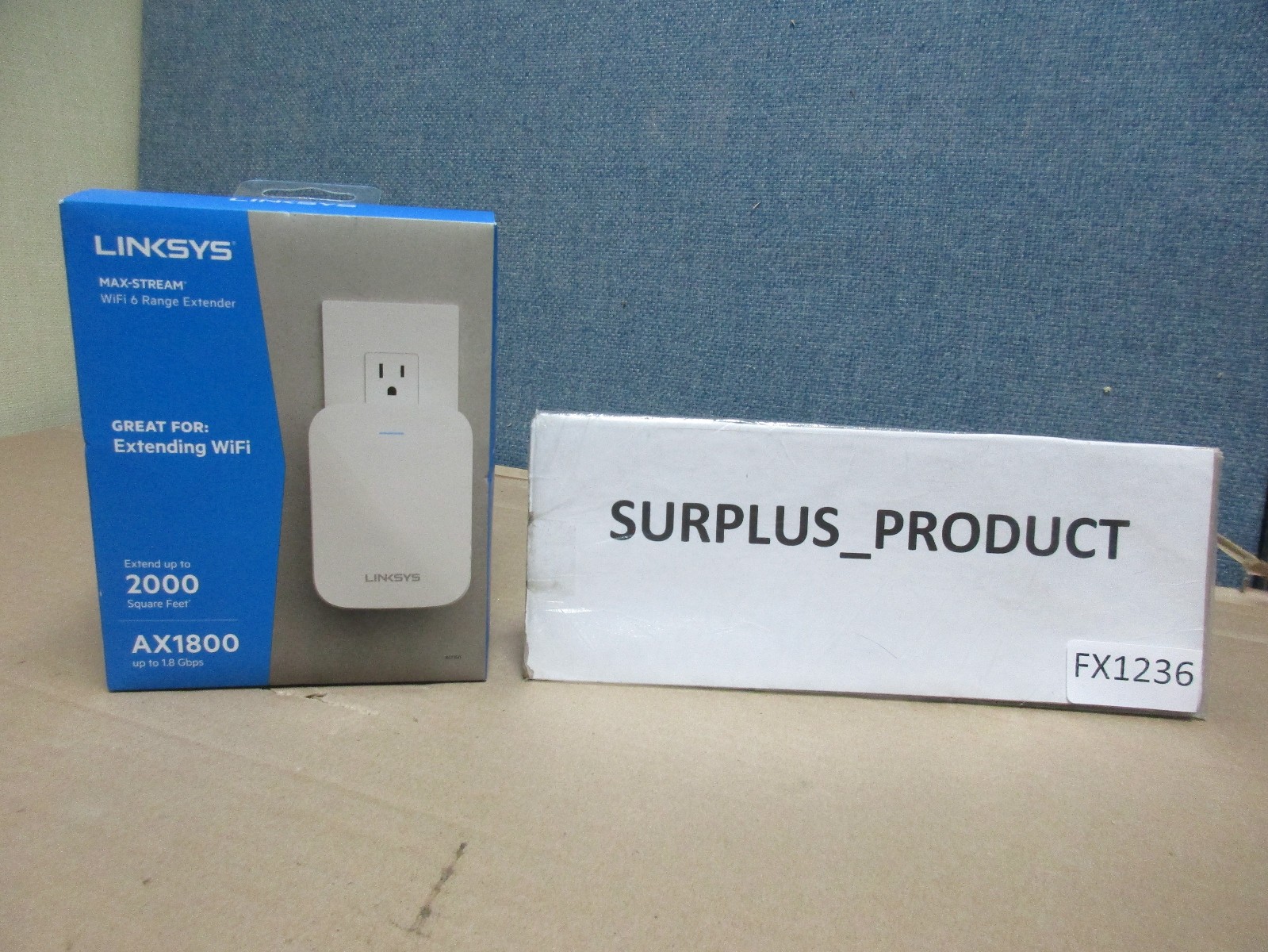 LINKSYS AX1800 WI-FI 2.4/5 GHZ GIGABIT RANGE EXTENDER,RE7350-NEW IN BOX