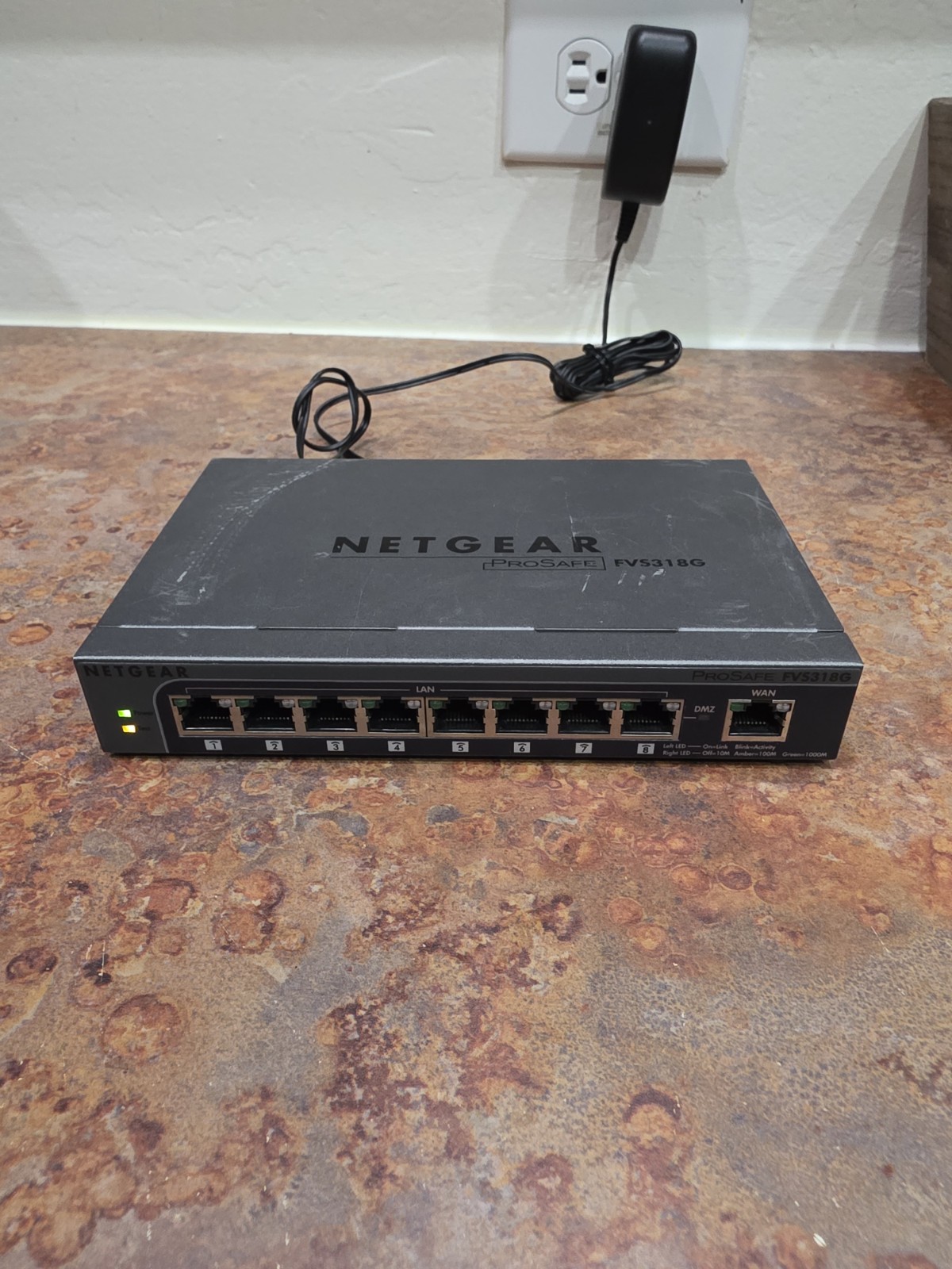 NETGEAR FVS318G ProSafe Switch 
