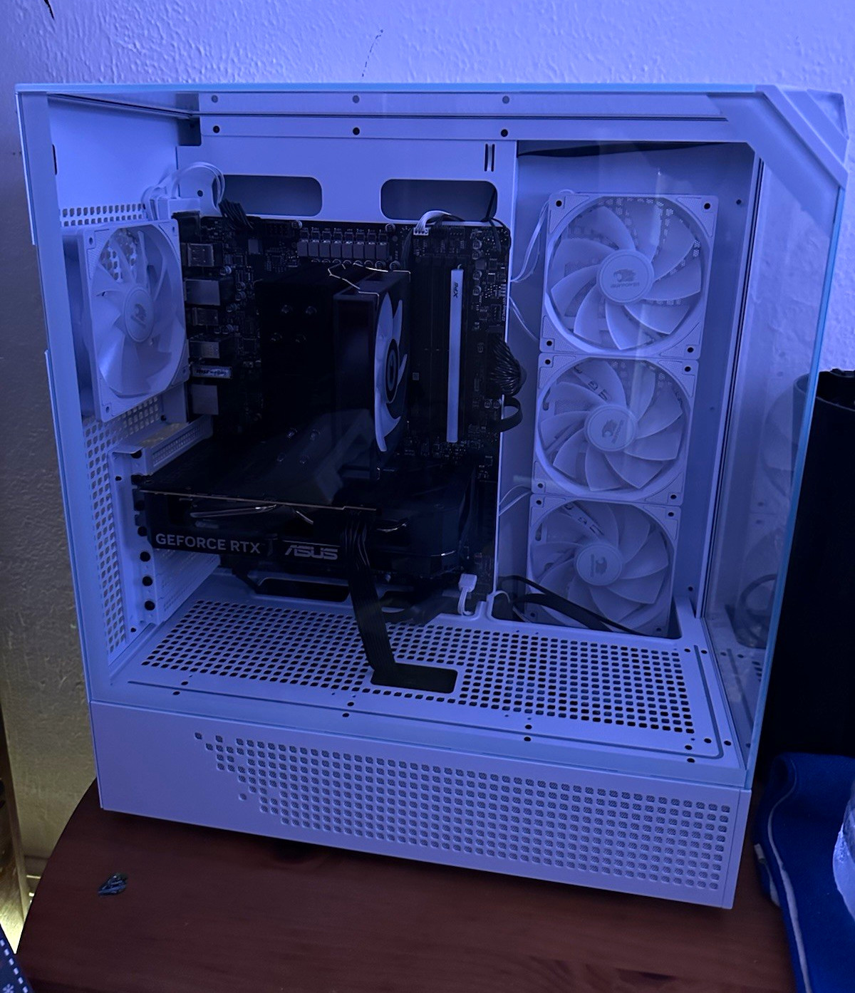 iBUYPOWER i-Series White Gaming Tower Desktop PC Tempered Glass, Dedicated GPU