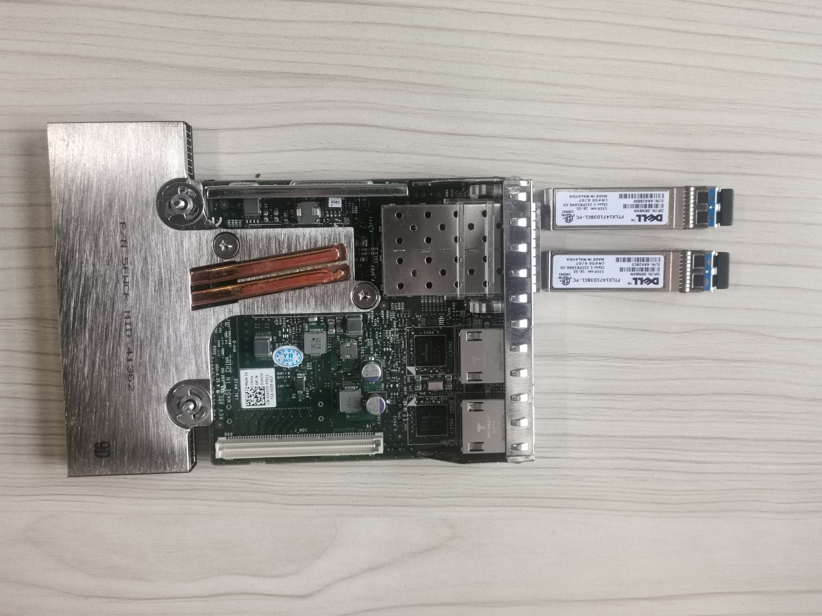 Dell 0165T0 Broadcom 57800S Quad Port SFP+2x10GbE RJ45 NIC Daughter Card w/2 SFP