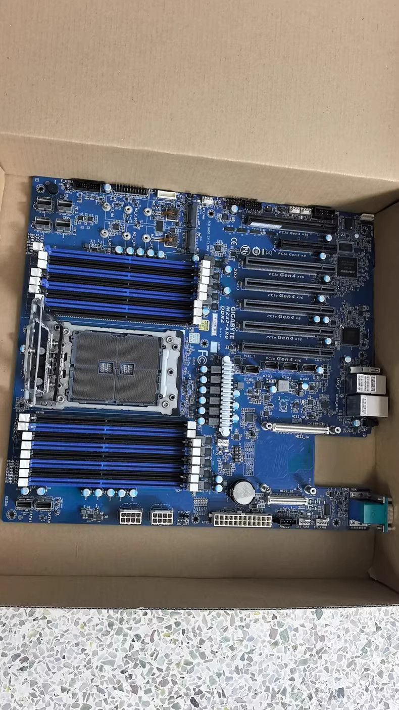 Gigabyte MZ32-AR0 Server Motherboard DDR4  rev 3.0 For AMD 7002/7003