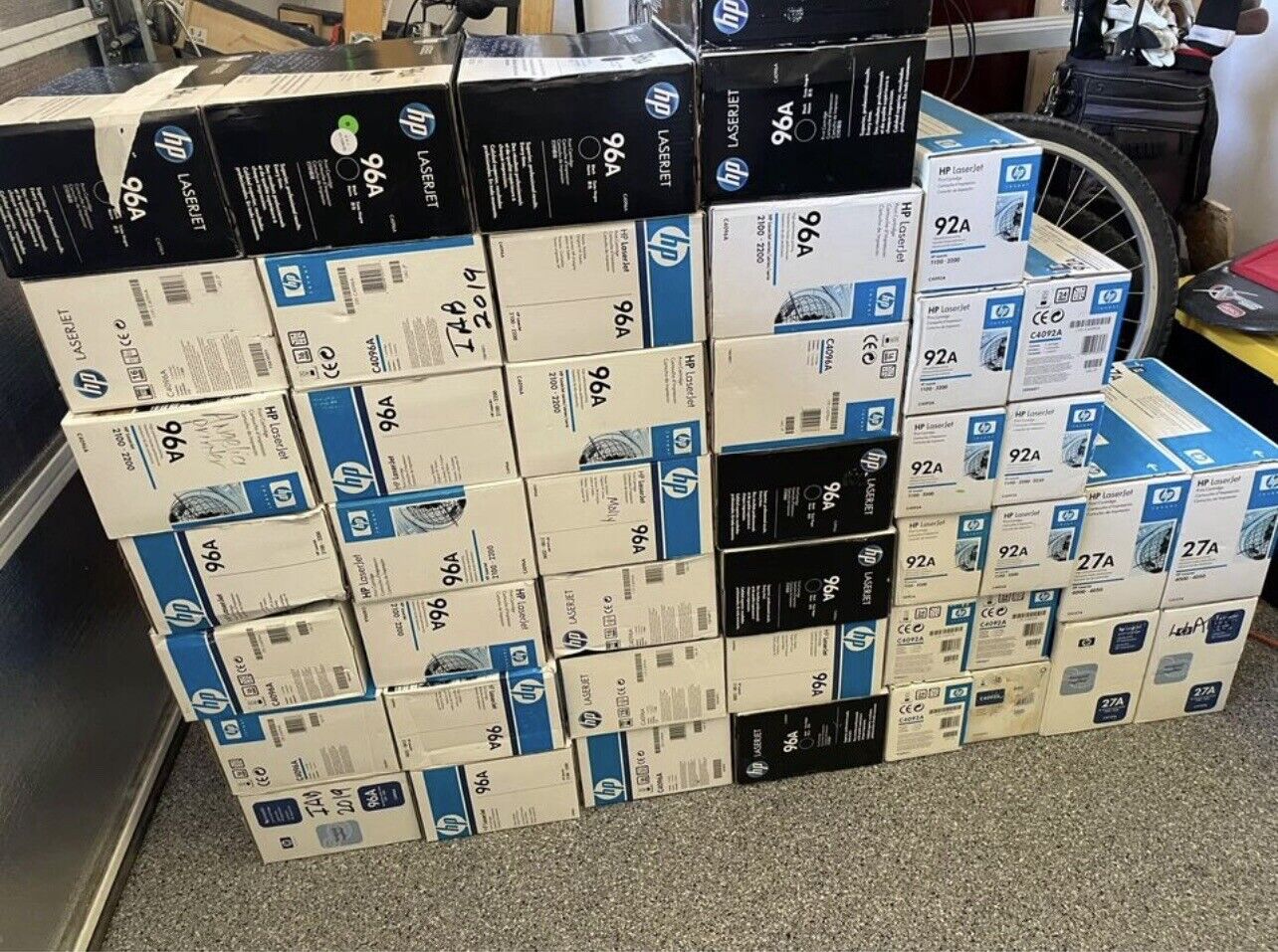 New And Sealed HP Printer Toner Cartridges Lot Of 100