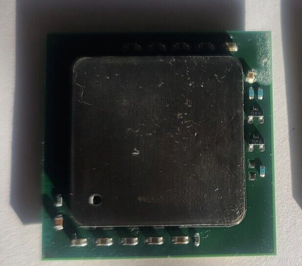 Intel/SL72G/Xeon/Processor/3.06 GHz/Gallatin/Socket 604/Bus Speed 533 MHz