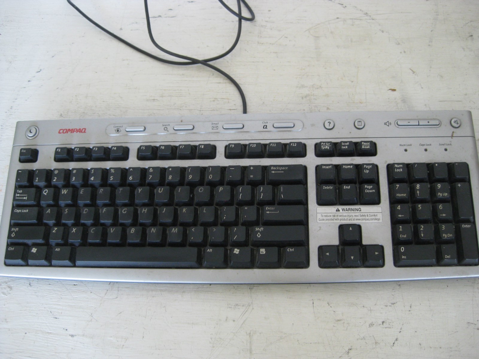 Standard Silver Compaq Internet Keyboard w/ PS/2 Connector, Model RT7H00
