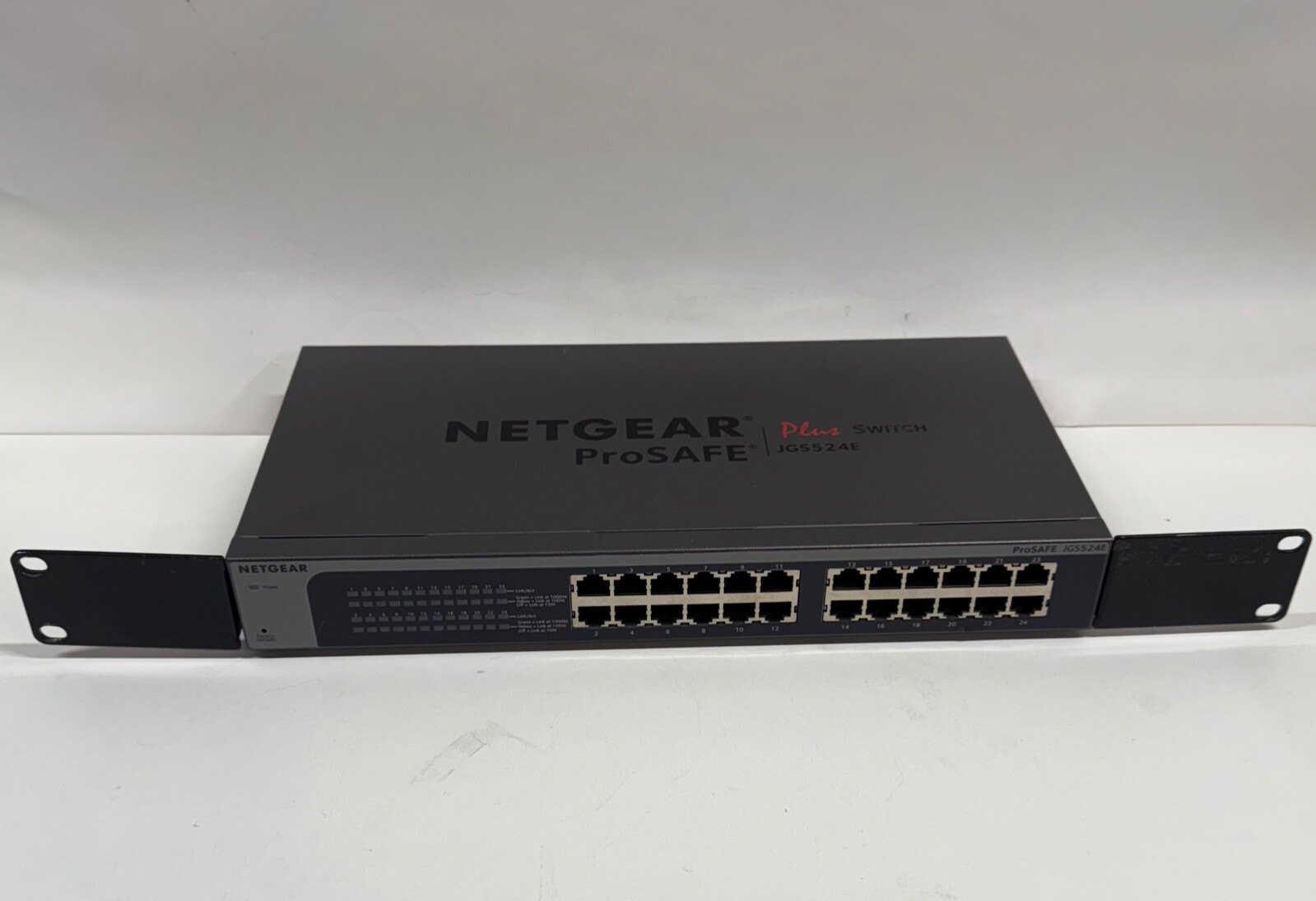 Netgear ProSAFE Plus JGS524E  24-Ports Rack-Mountable JGS524Ev2