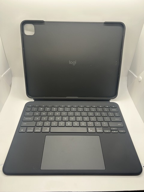 Logitech Combo Touch iPad Pro 13 in M4 M5 Keyboard Case YU0085 Trackpad