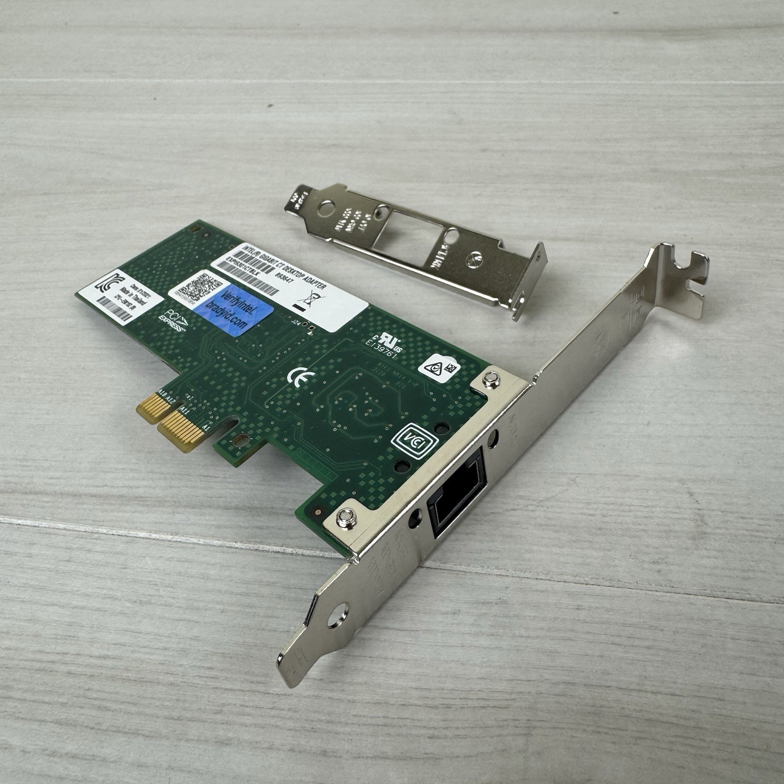 Intel Gigabit CT PCIe Network Expansion Adapter Card EXPI9301CTBLK